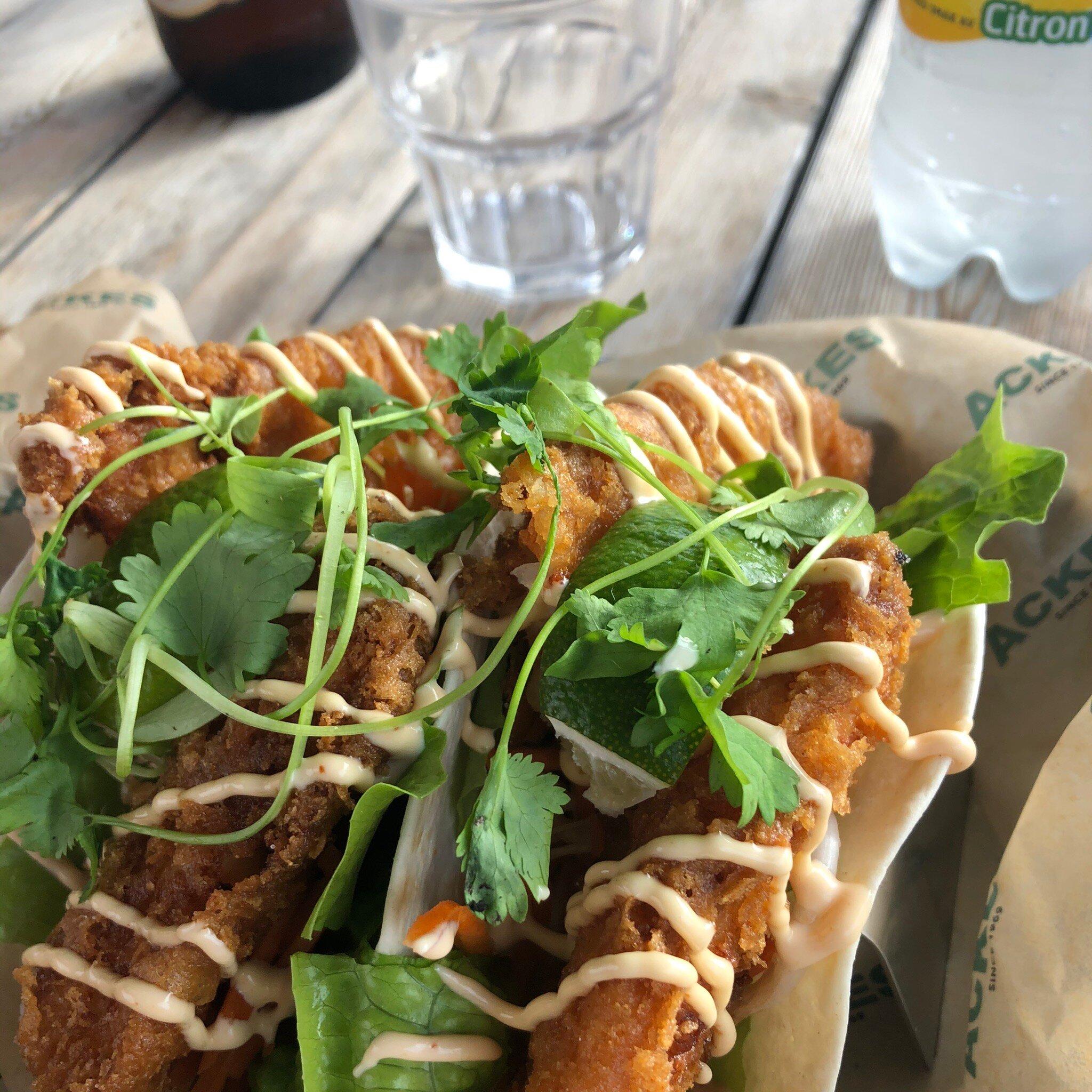 Ackes Cafe, Glass- & Grillbar