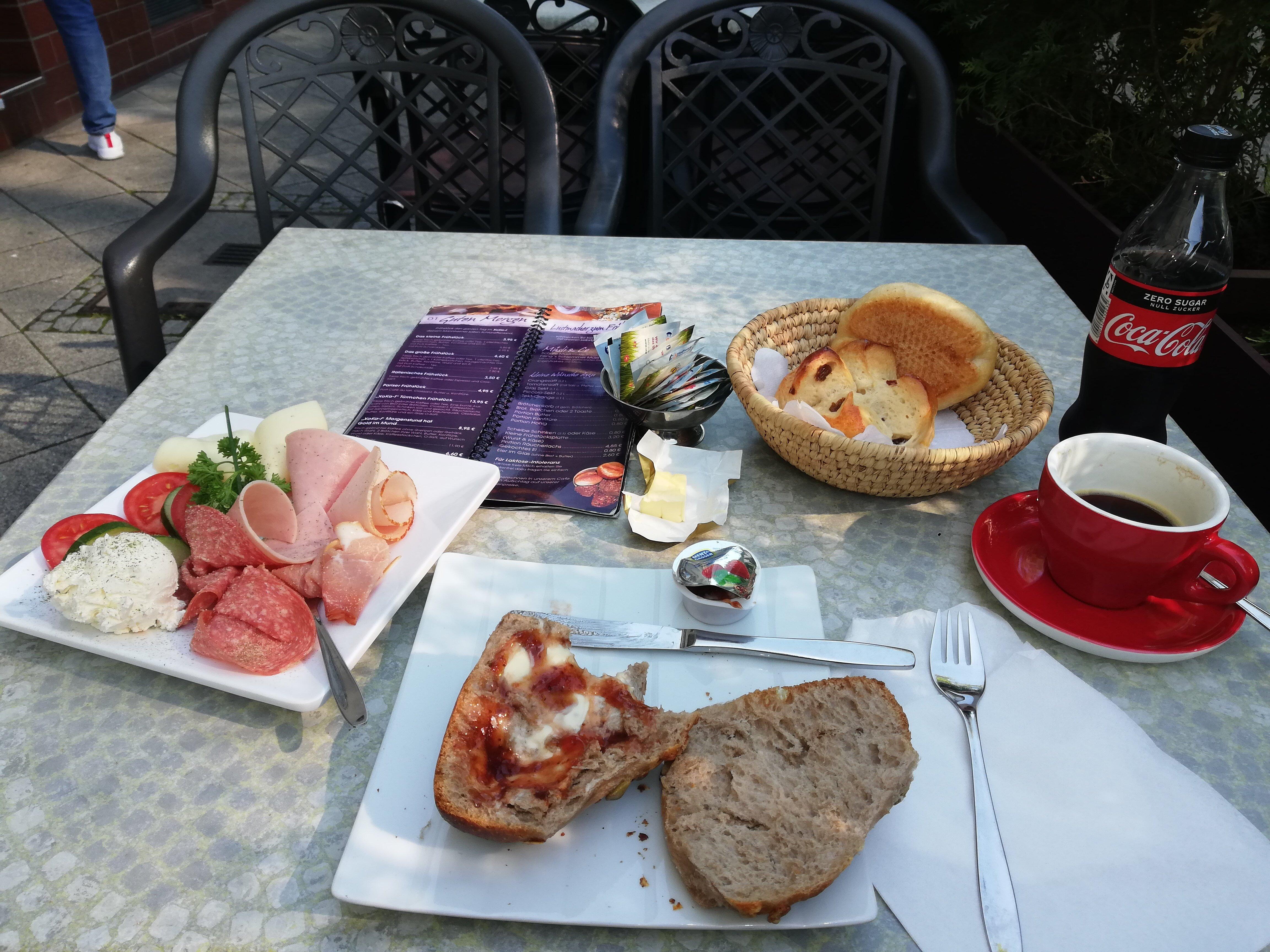 Xoka-f Cafe am Museum