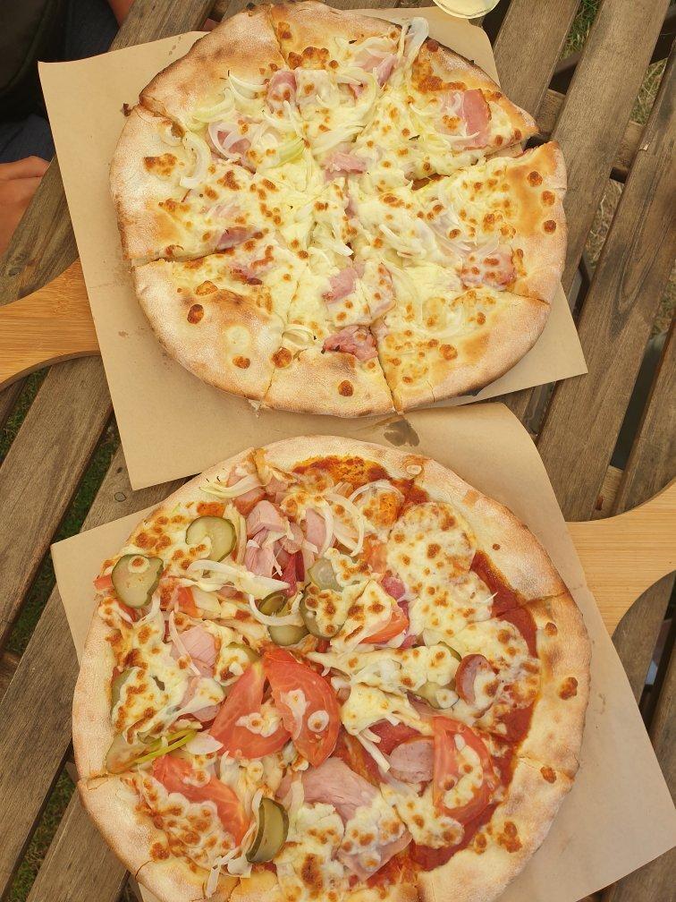 Pizza Plus na Wyspie