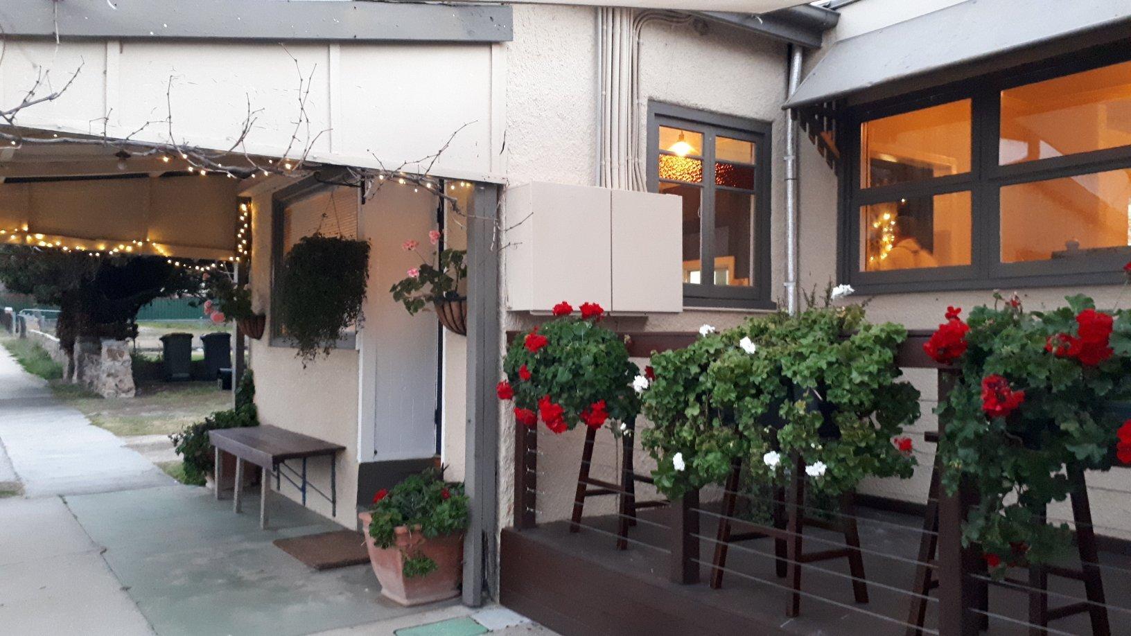 Essen Modern Austrian