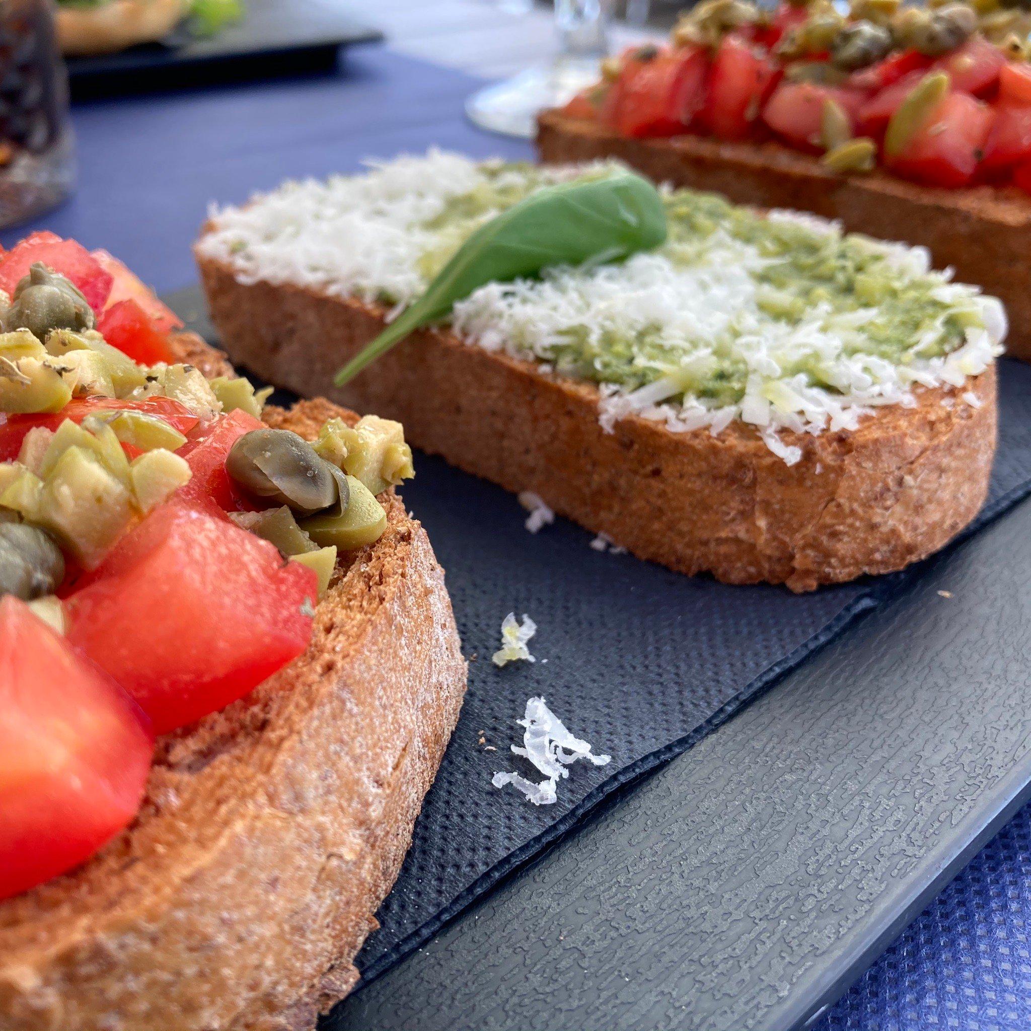 La Balena Blu Wine & Food