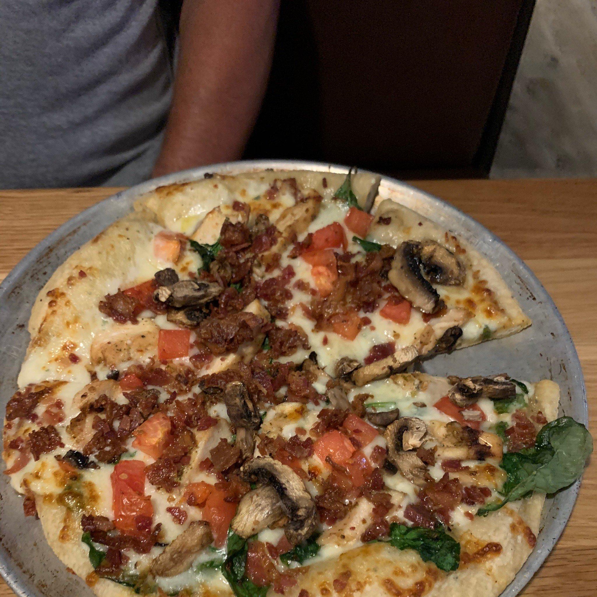 MacKenzie River Pizza, Grill & Pub