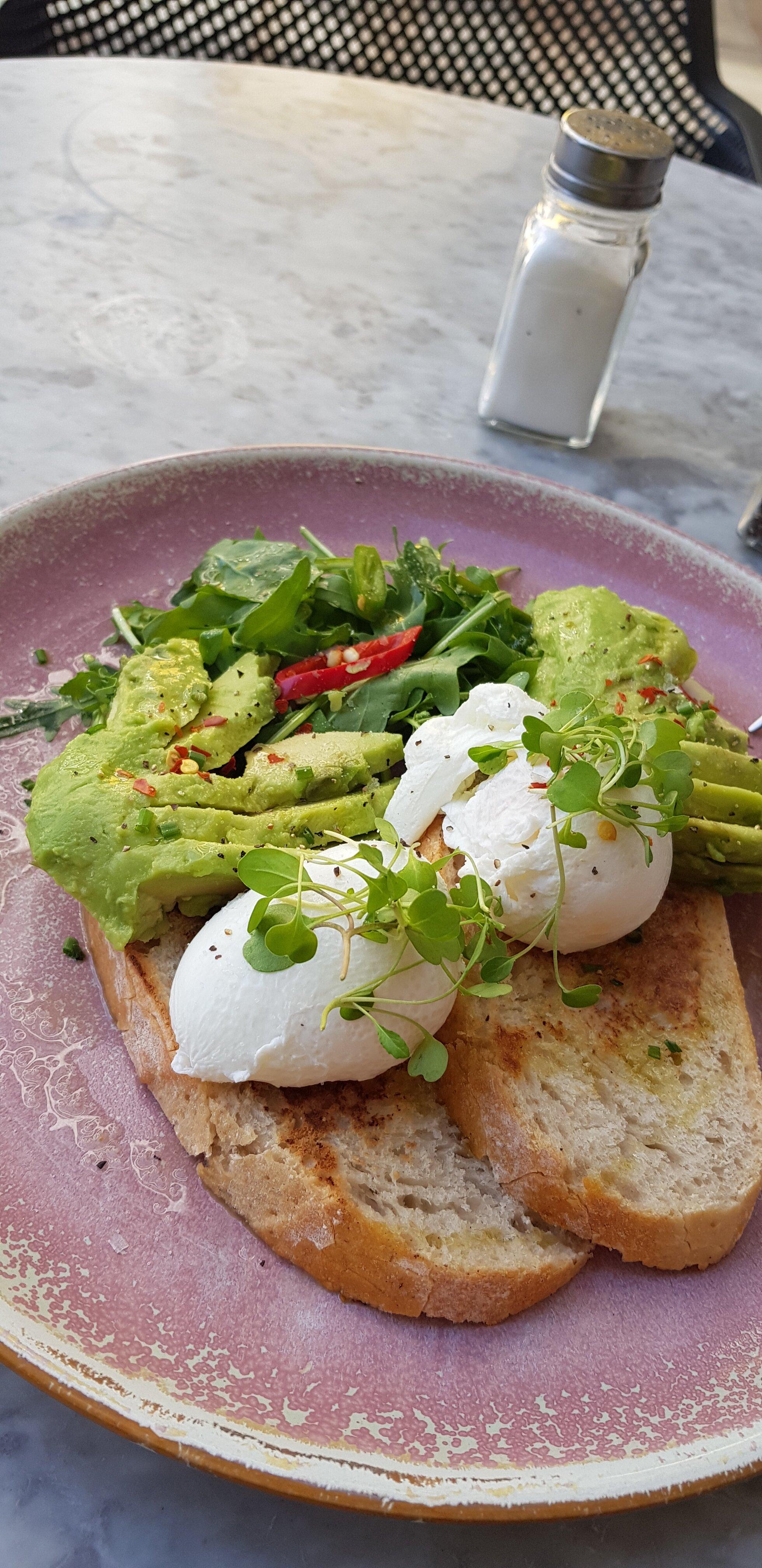 Photo by Cosmopolitan337704