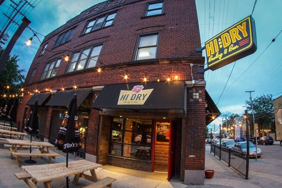 HI and DRY Bowling & Beer