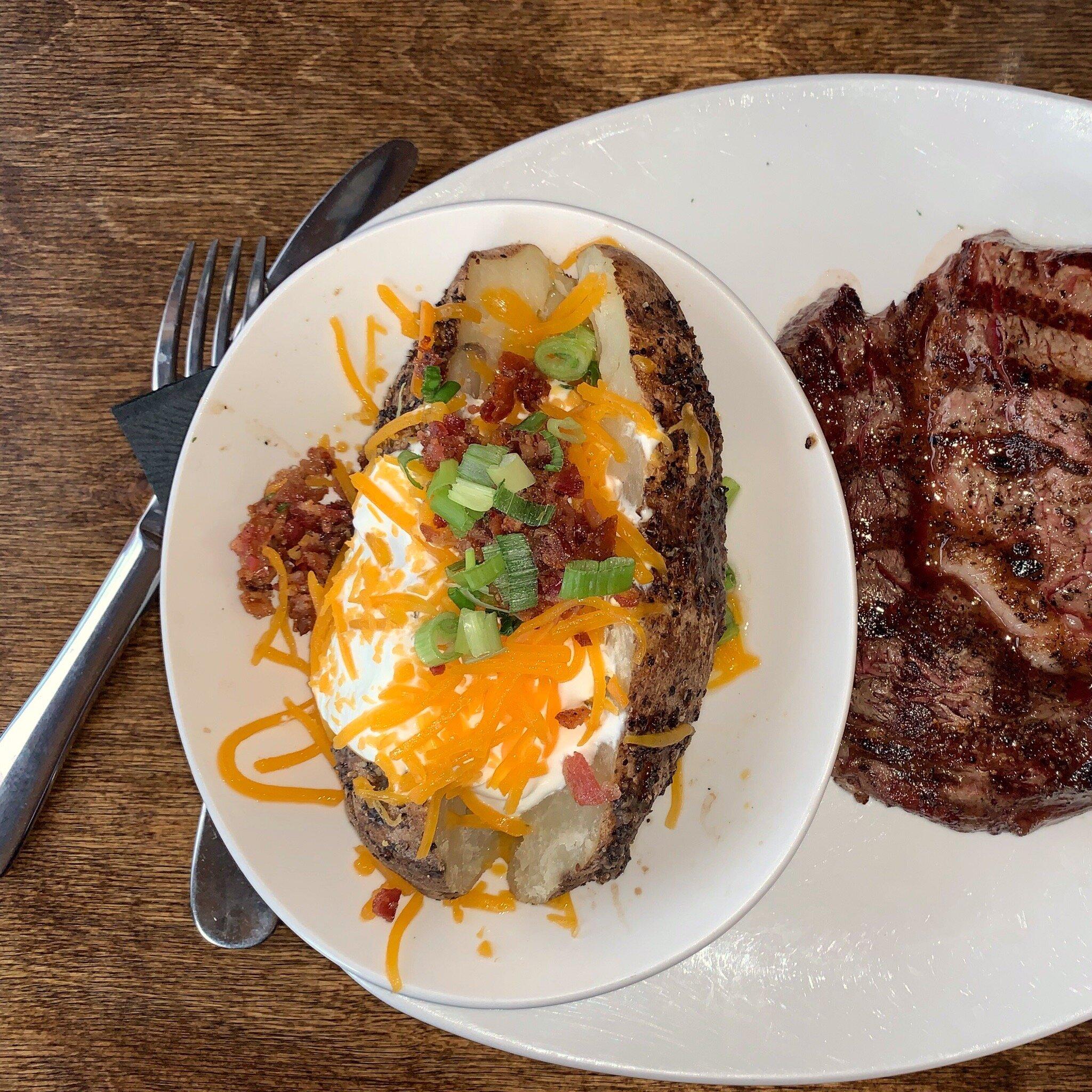 Manning's Steaks and Spirits