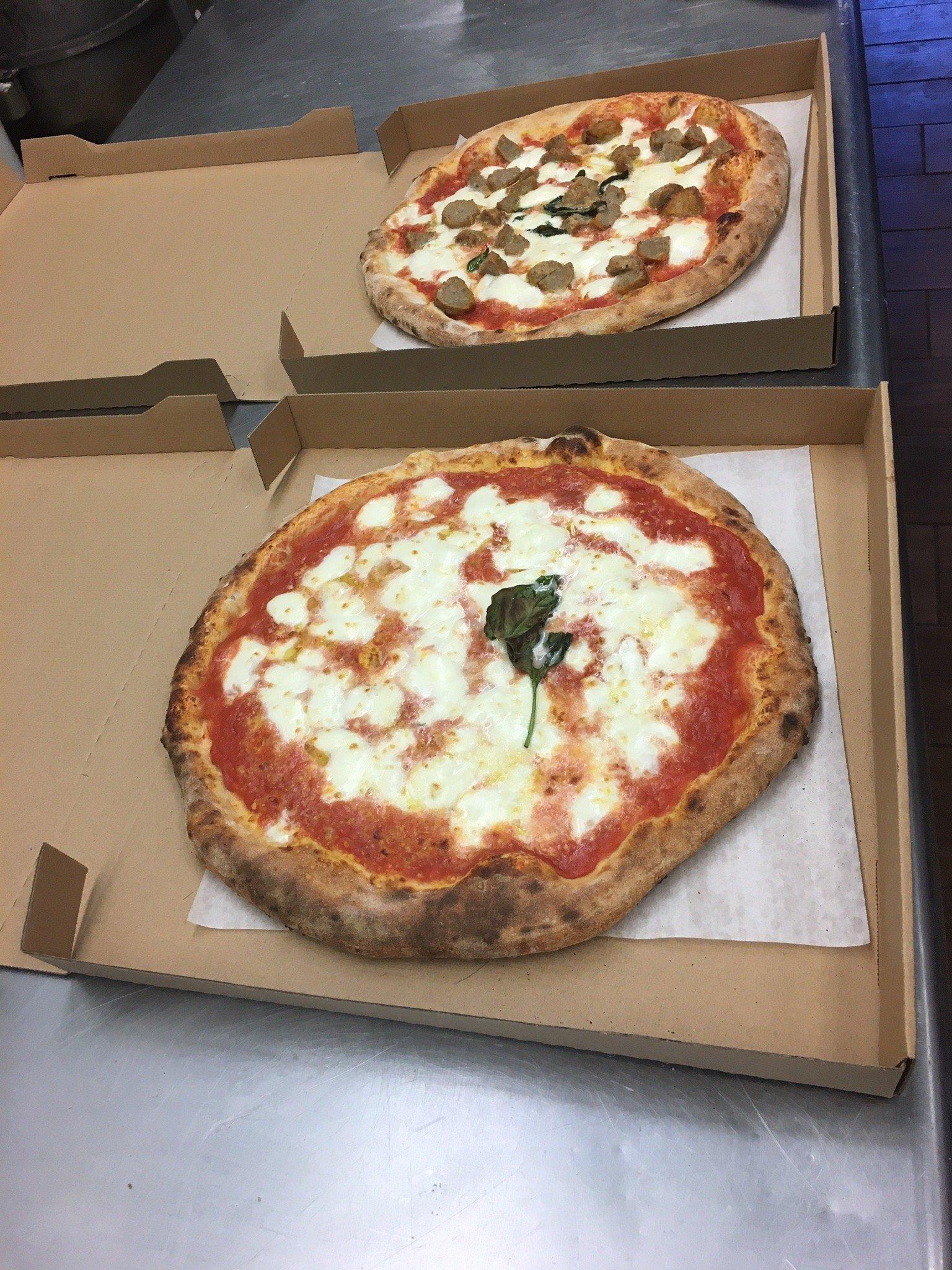 Pizza Pazzo