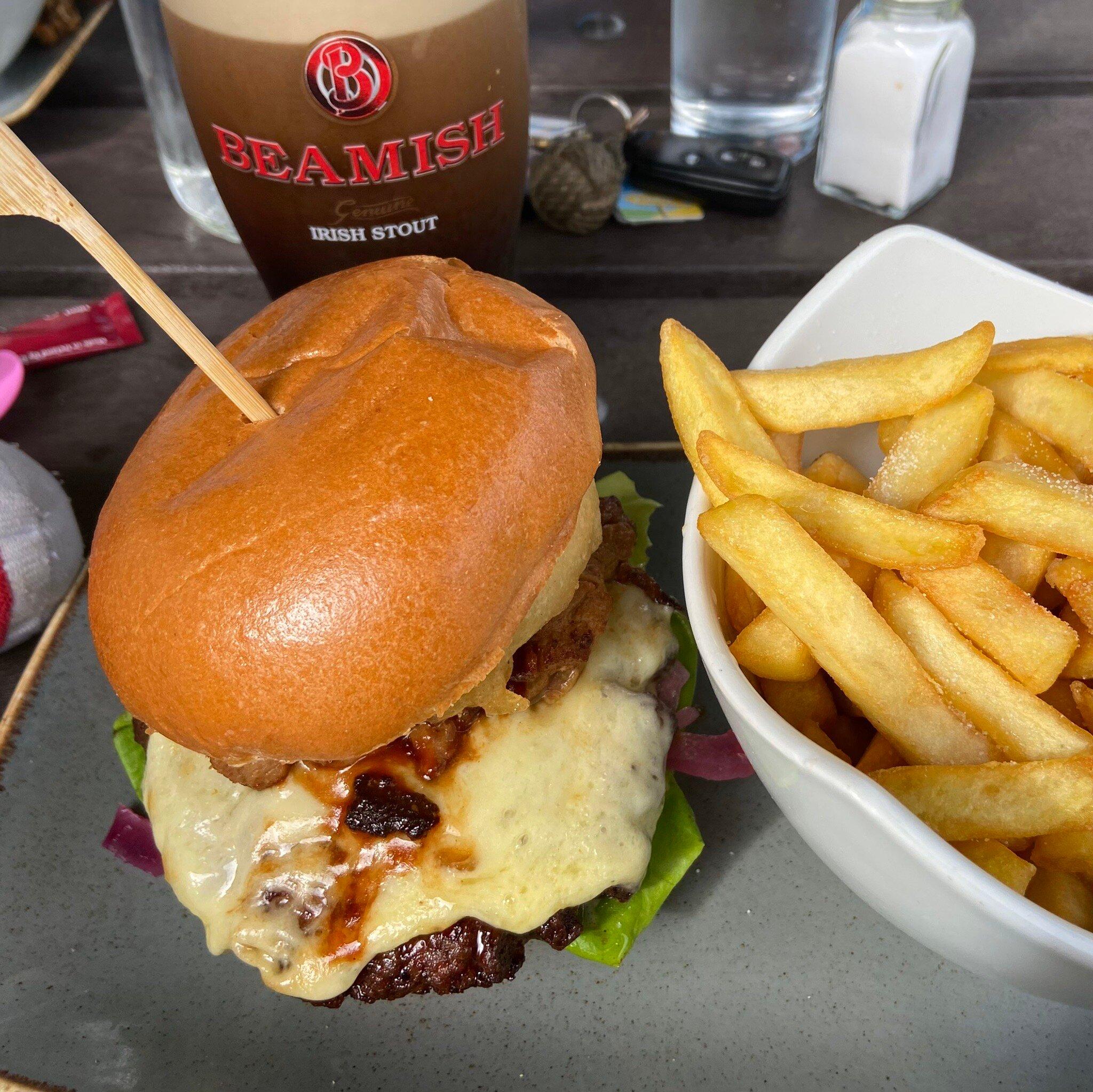 The Old Thatch Bar and Restaurant