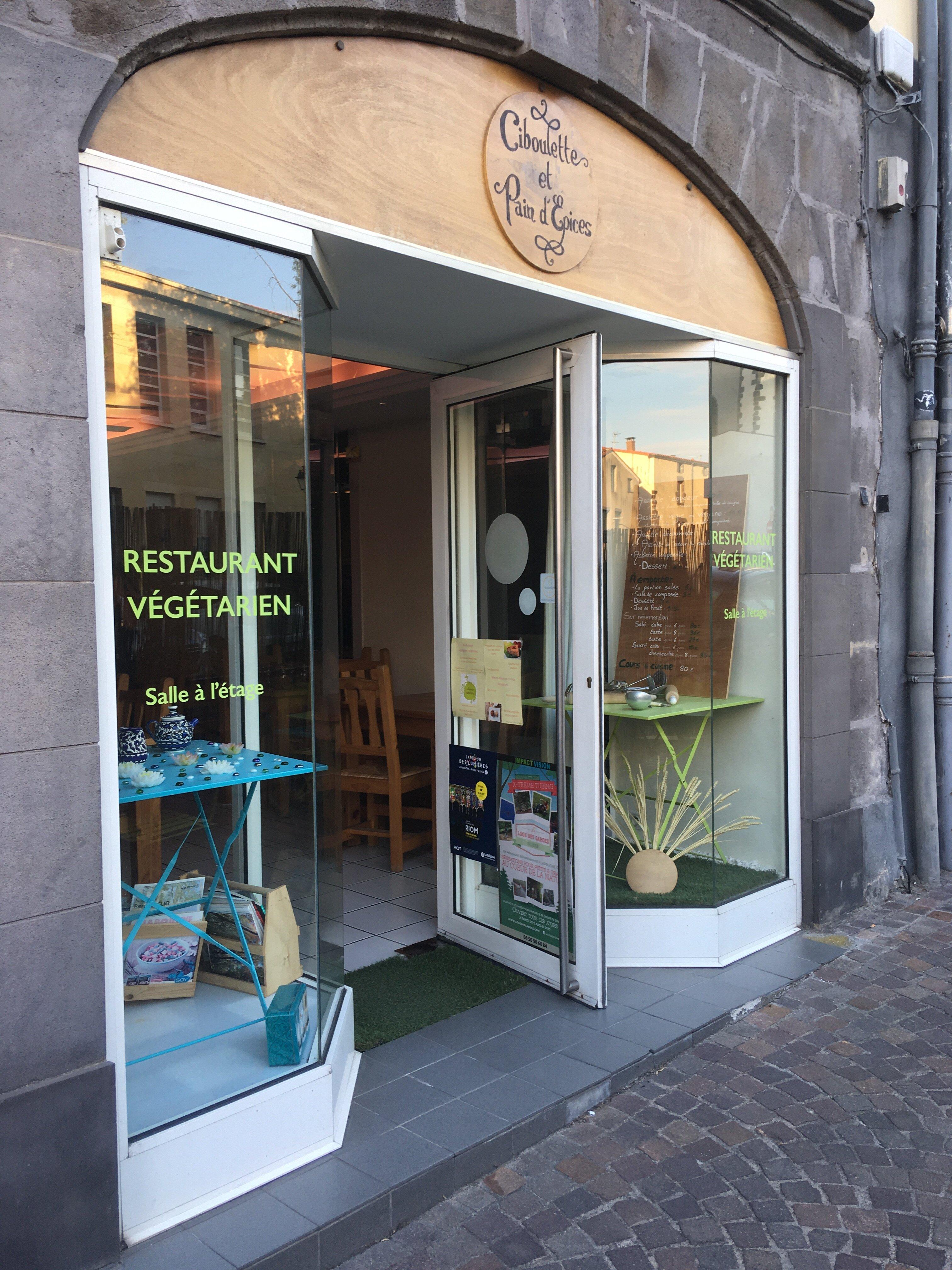 Ciboulette et pain d'épices