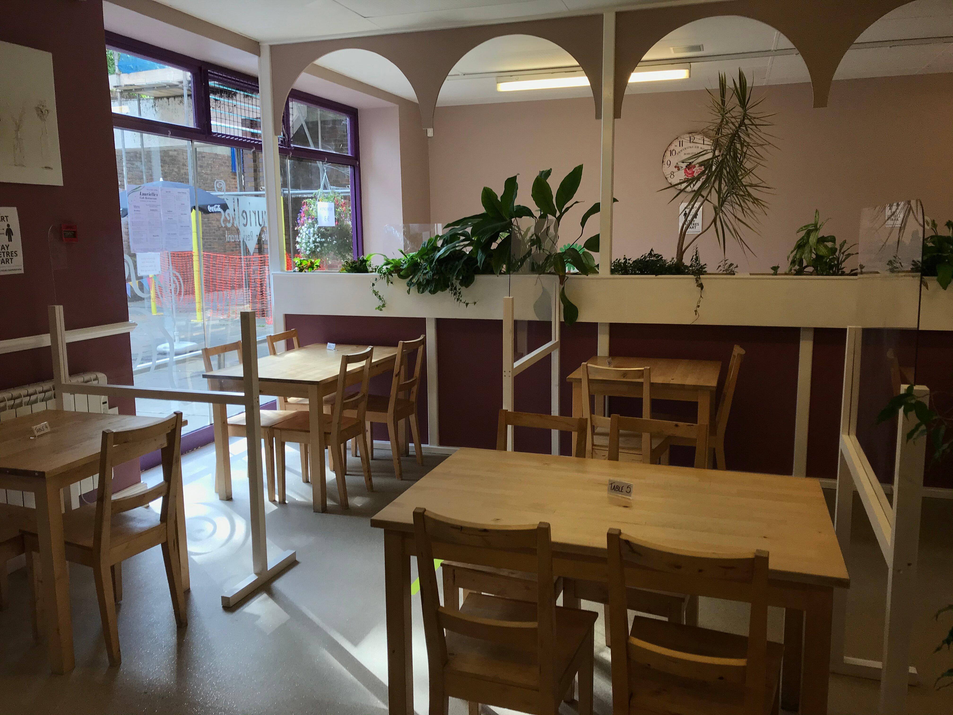 Laurielle's Cafe Restaurant