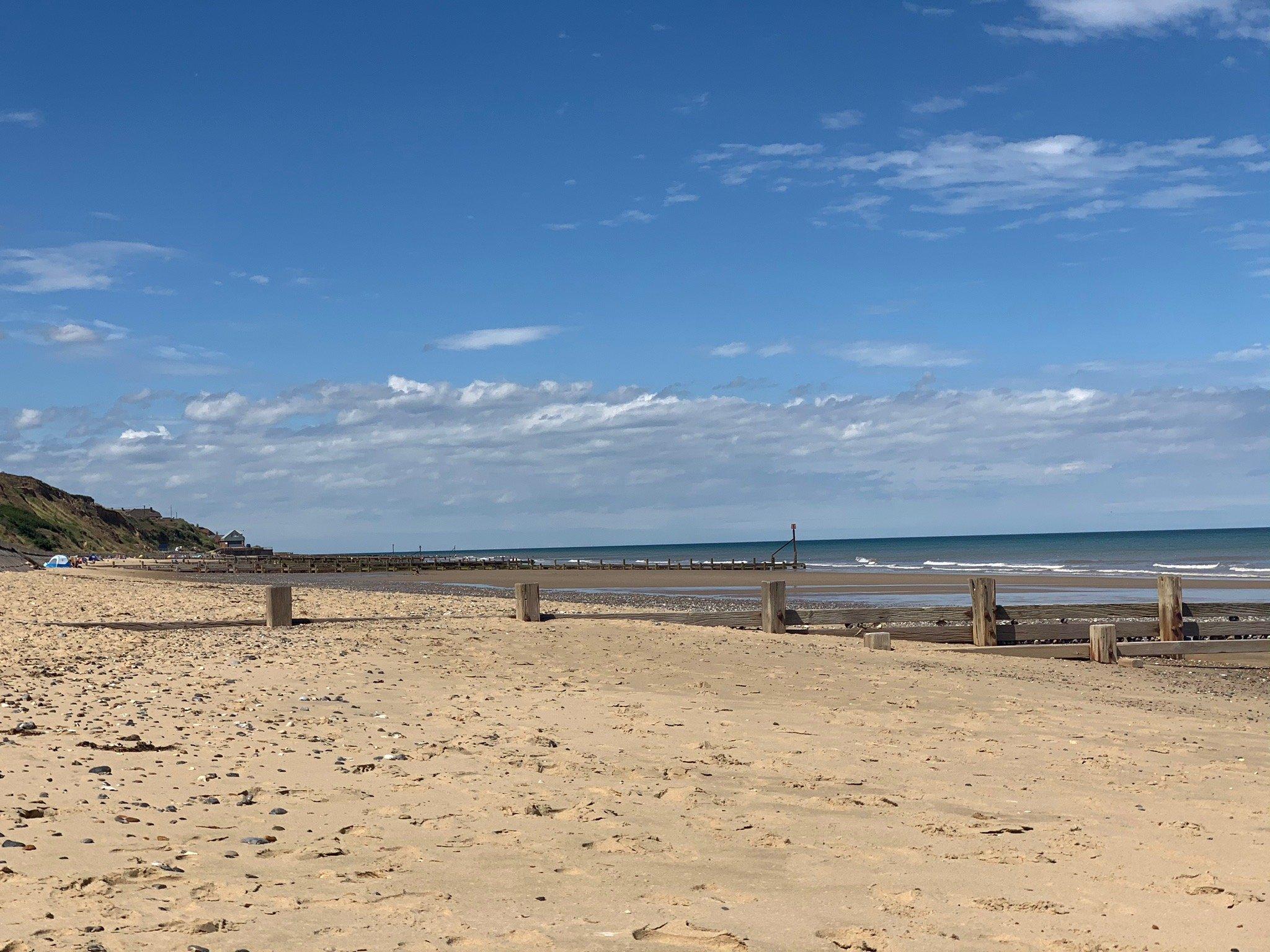 The Beach Hut Cafe & Ice Cream Parlour