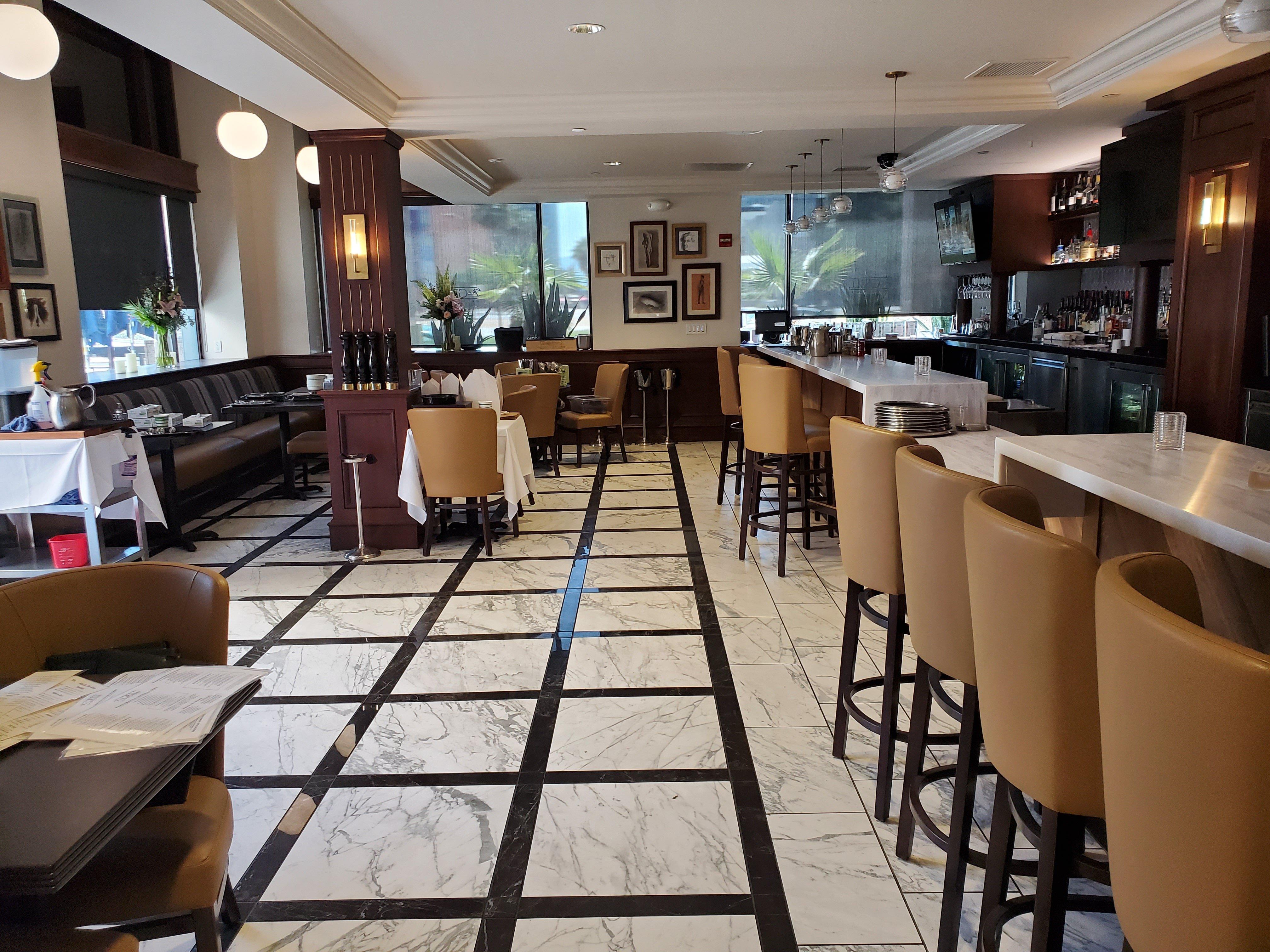 The Grill On The Alley