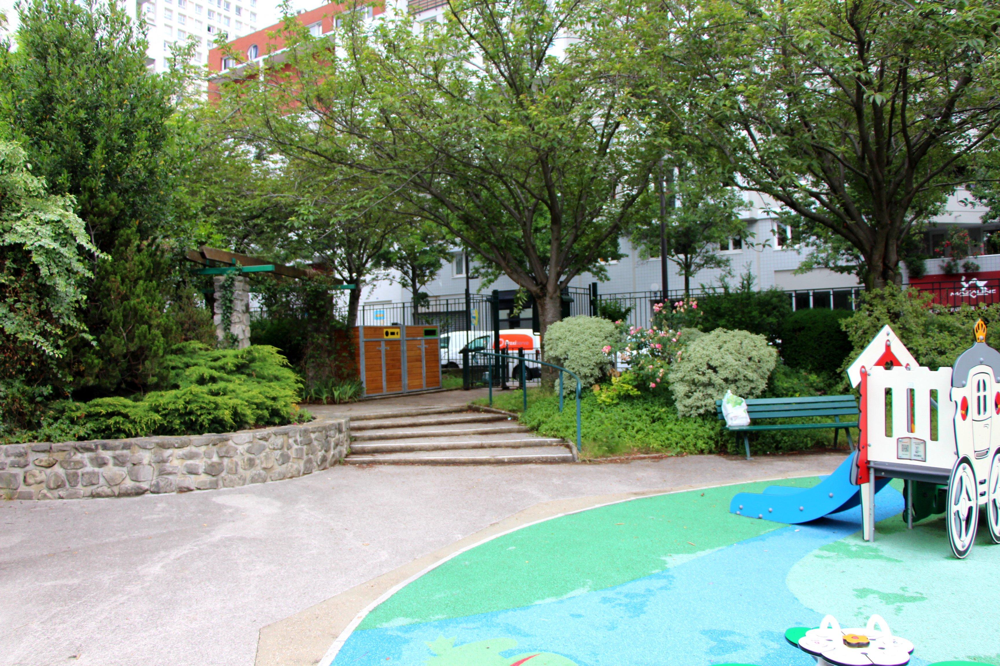 Square de la Montgolfière