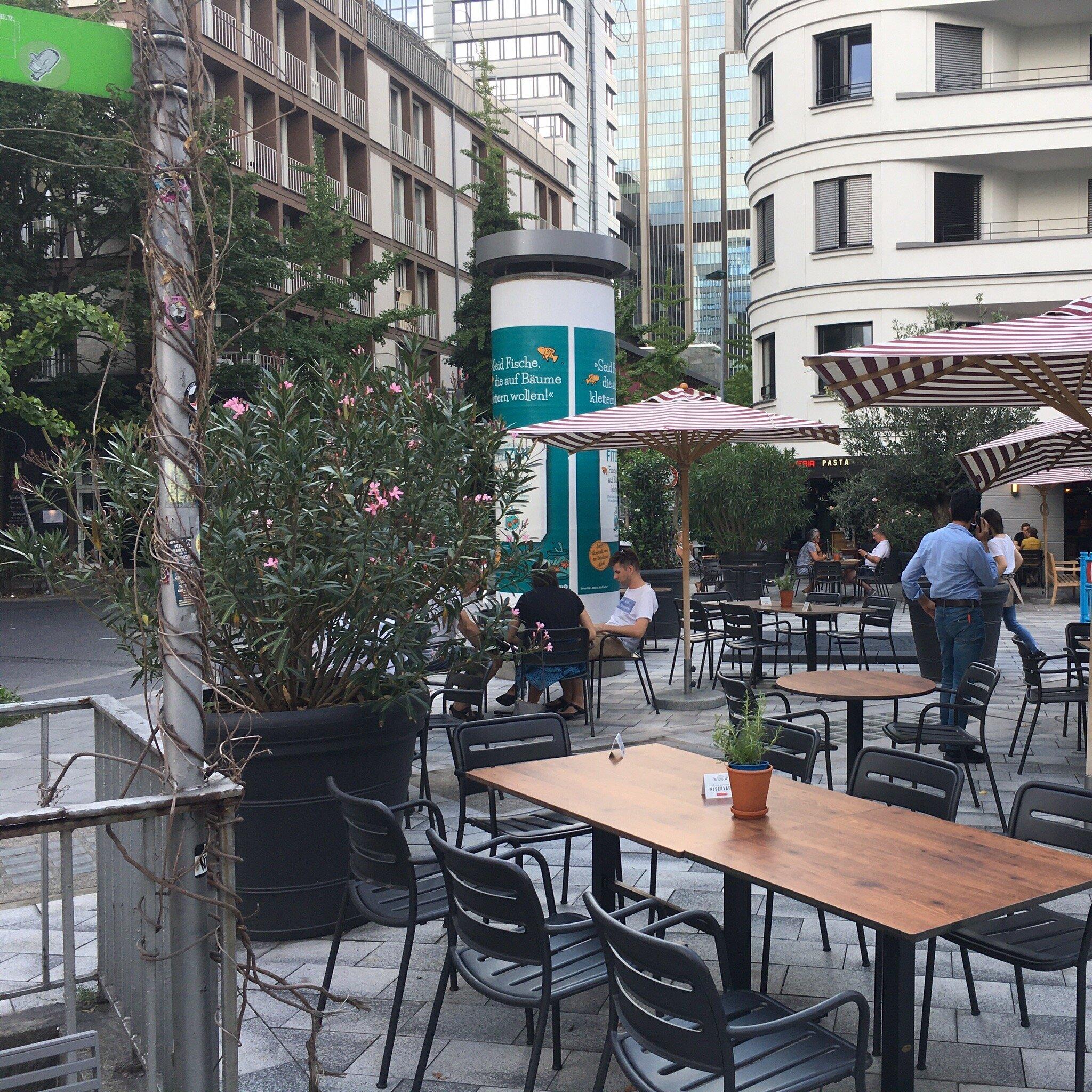 L'Osteria Dusseldorf Jahnstrasse