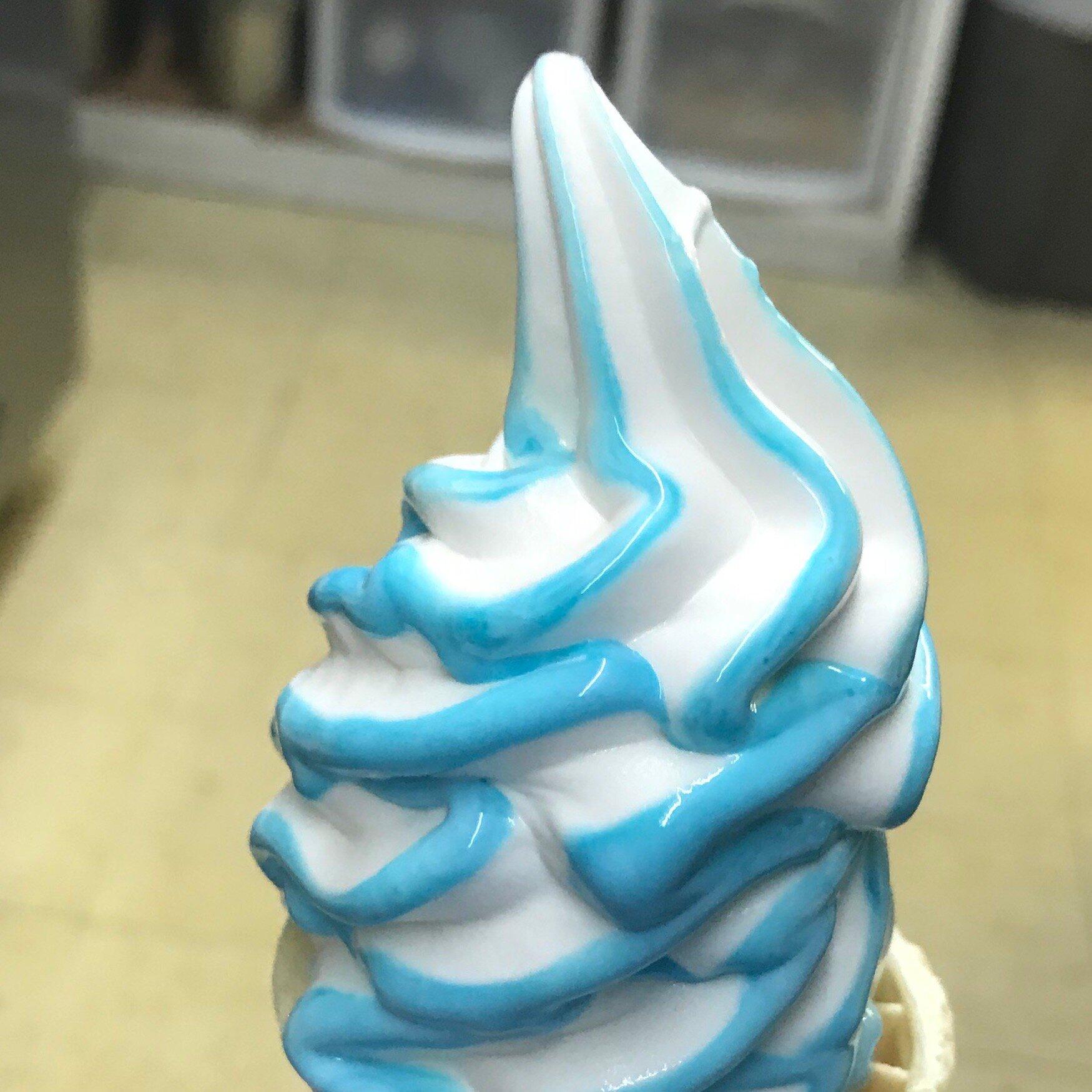 Dee's Dairy Bar & Drive In