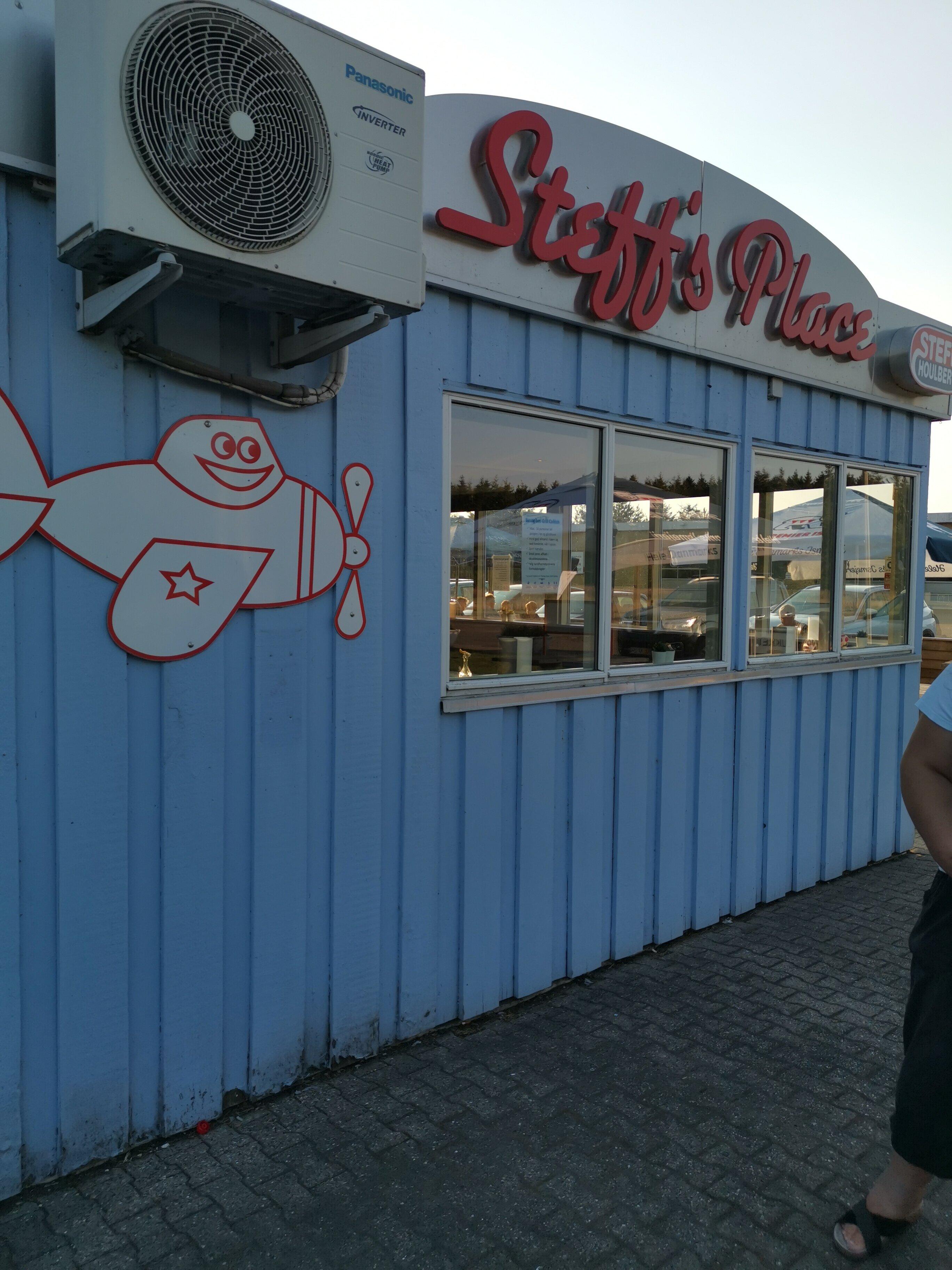 Flyvepladsen Grill Cafeen