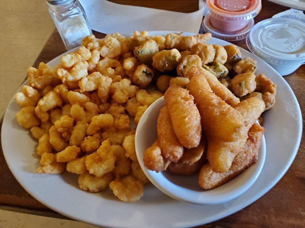 The Creekside Clock Restaurant of Shelby