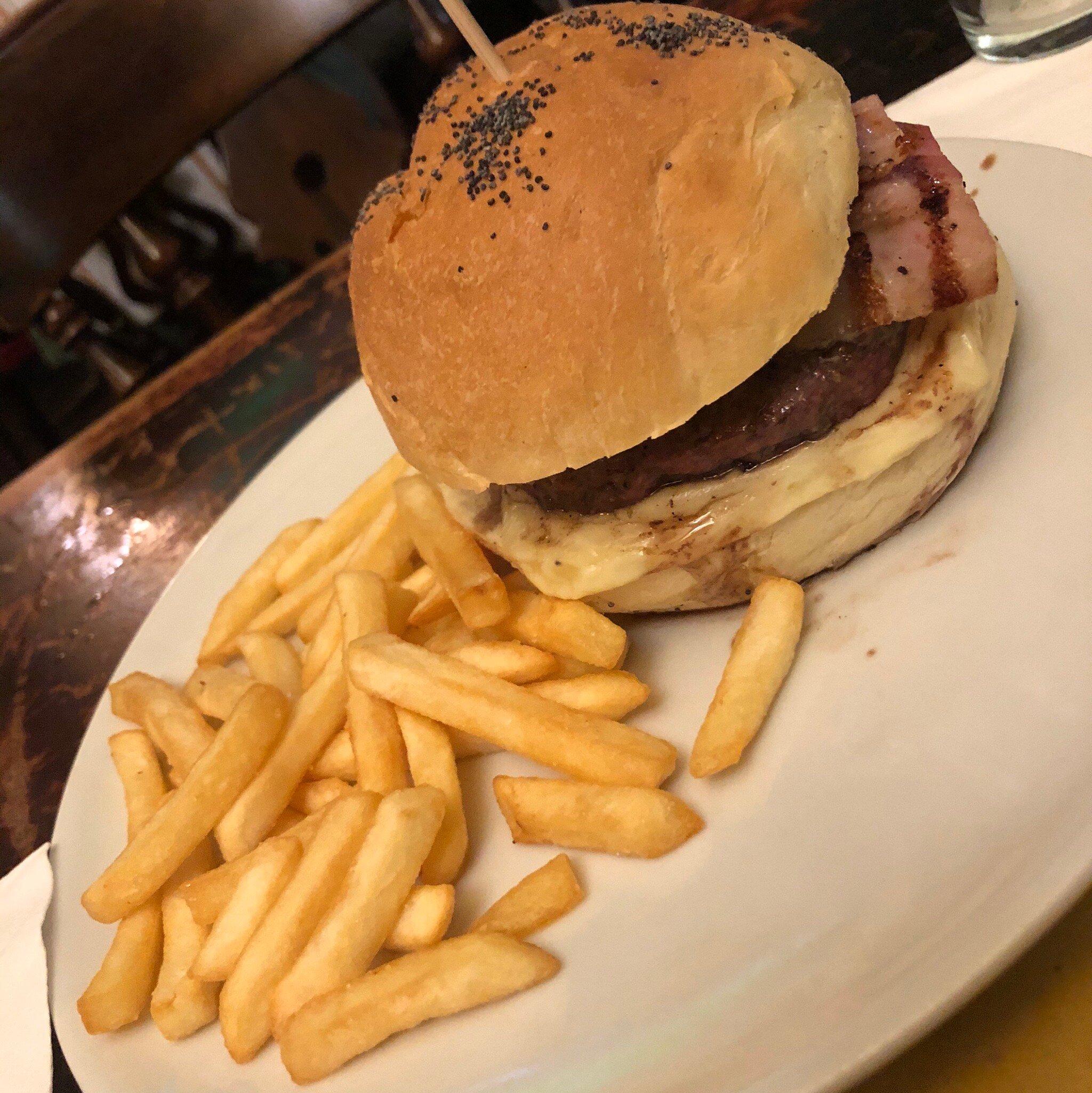 The 1870 Huntsman Pub