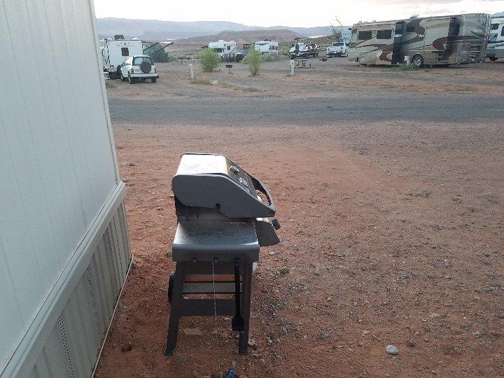 Halls Crossing Marina