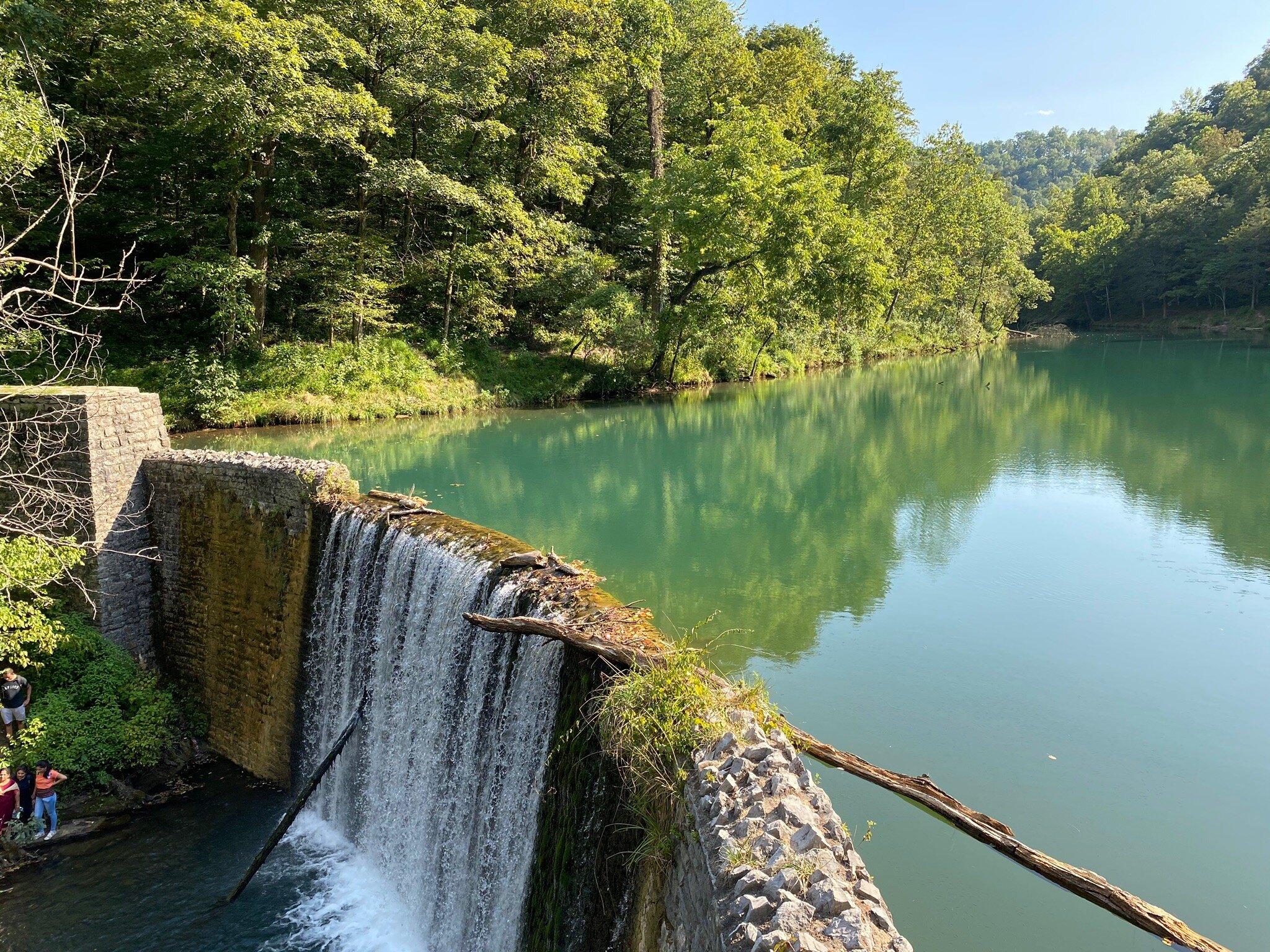 Angler's White River Resort