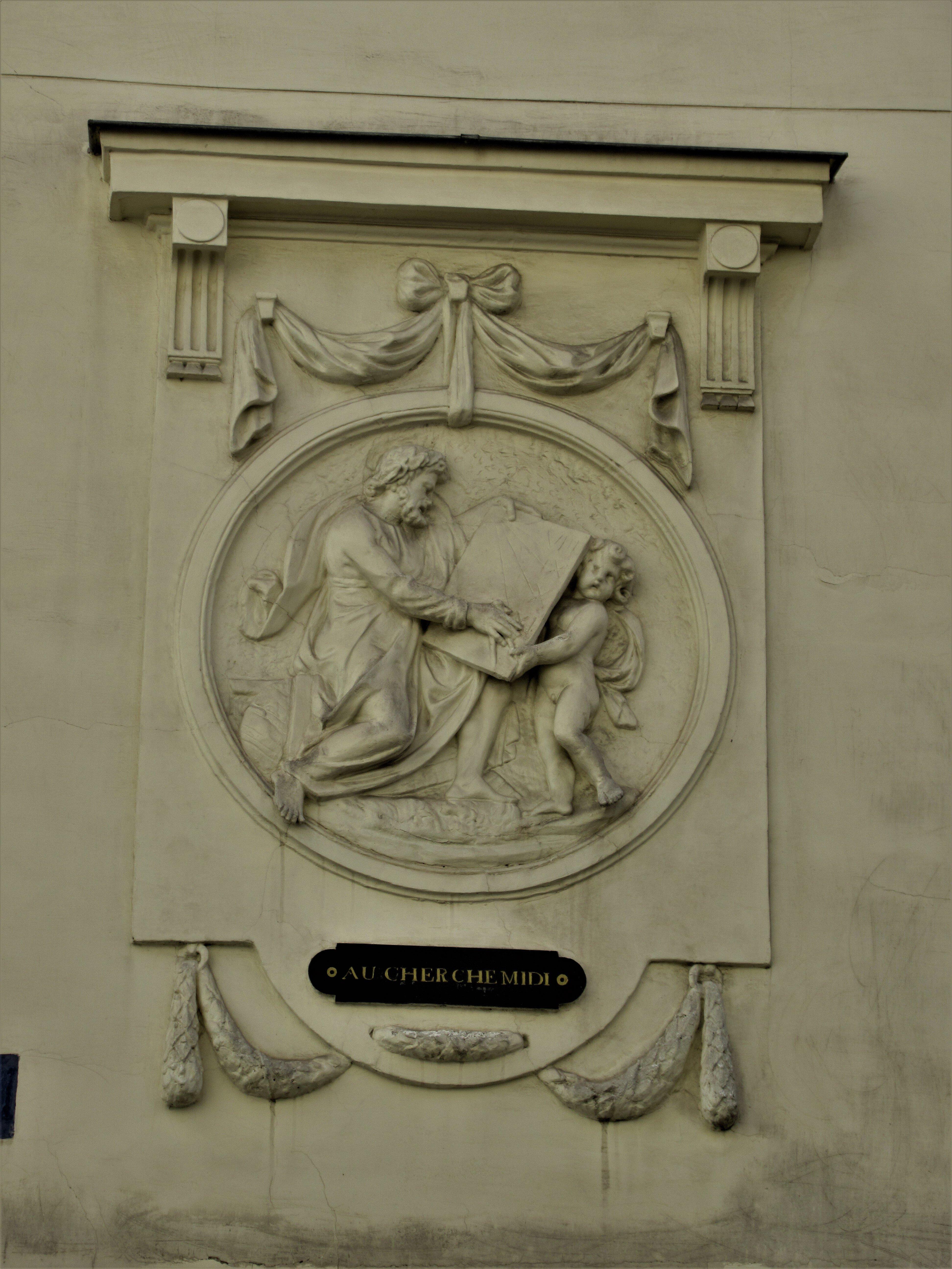 L'Enseigne "Au Cherche-Midi"