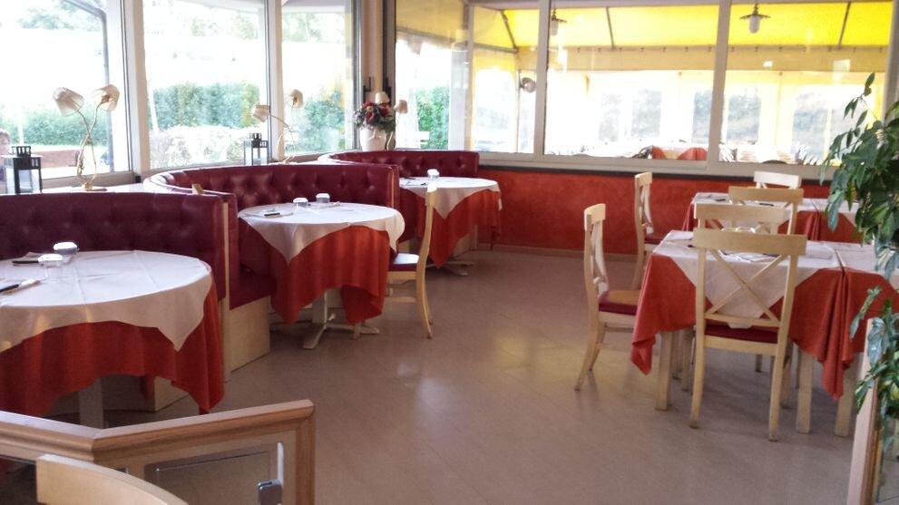 Il Laghetto Del Valico Da Giuliana