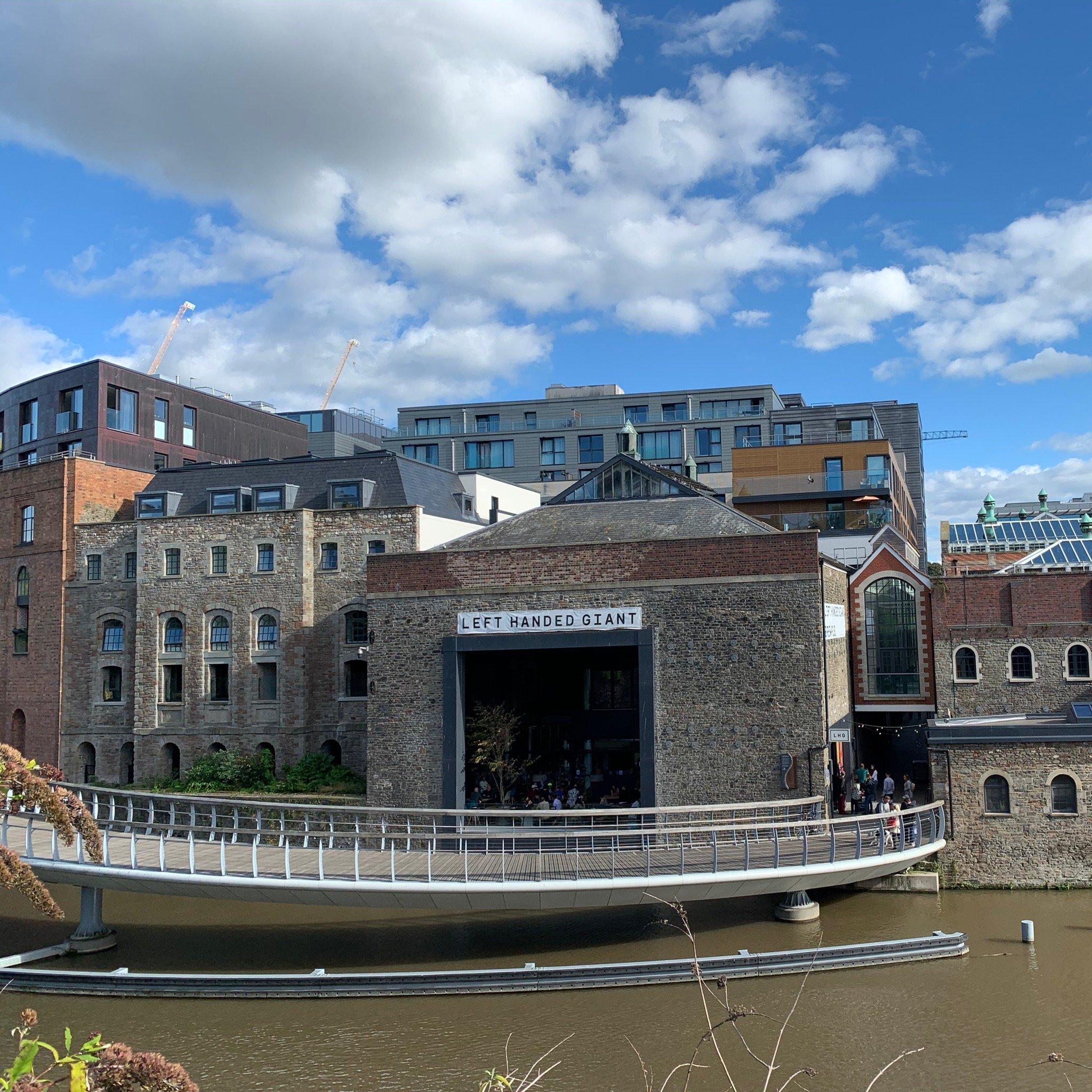 Left Handed Giant Brewpub