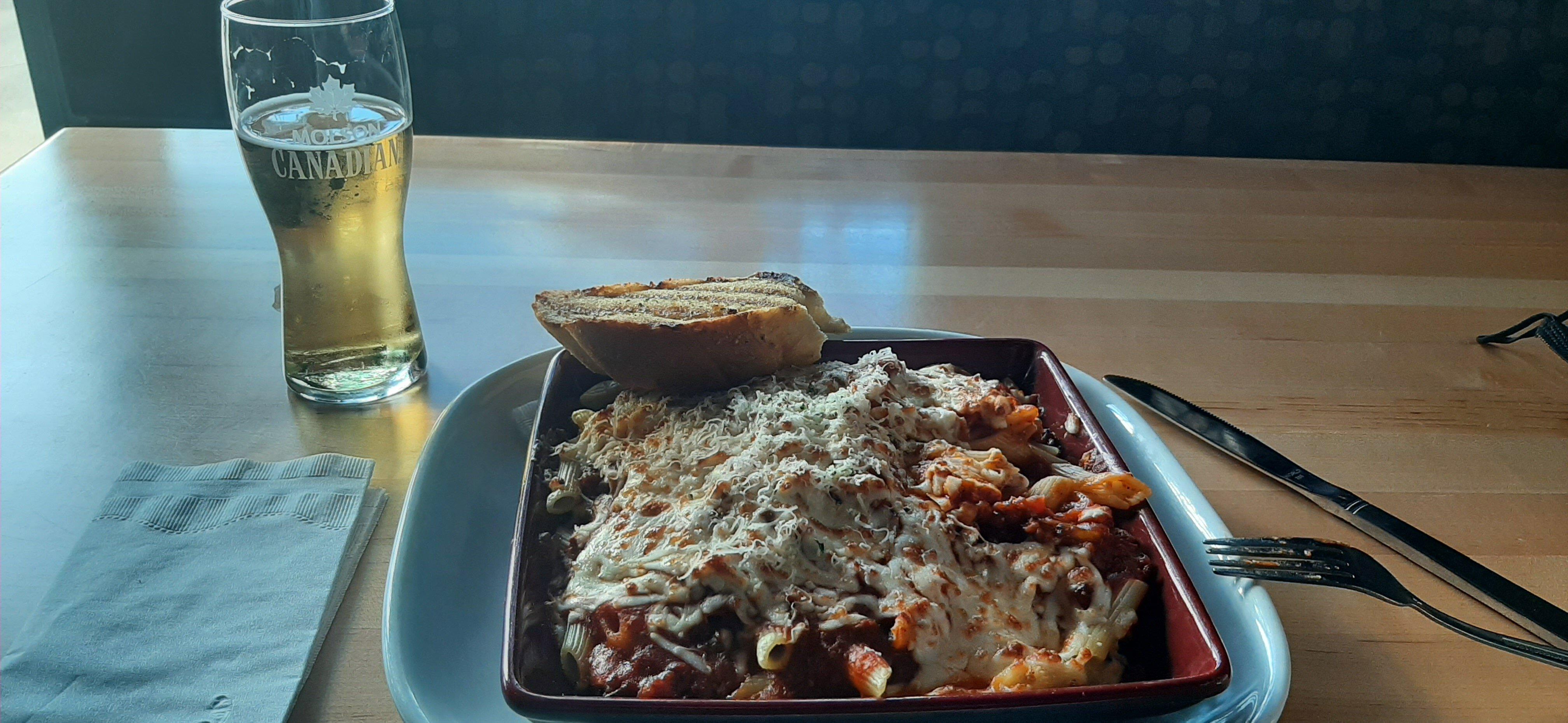 Boston Pizza Capilano