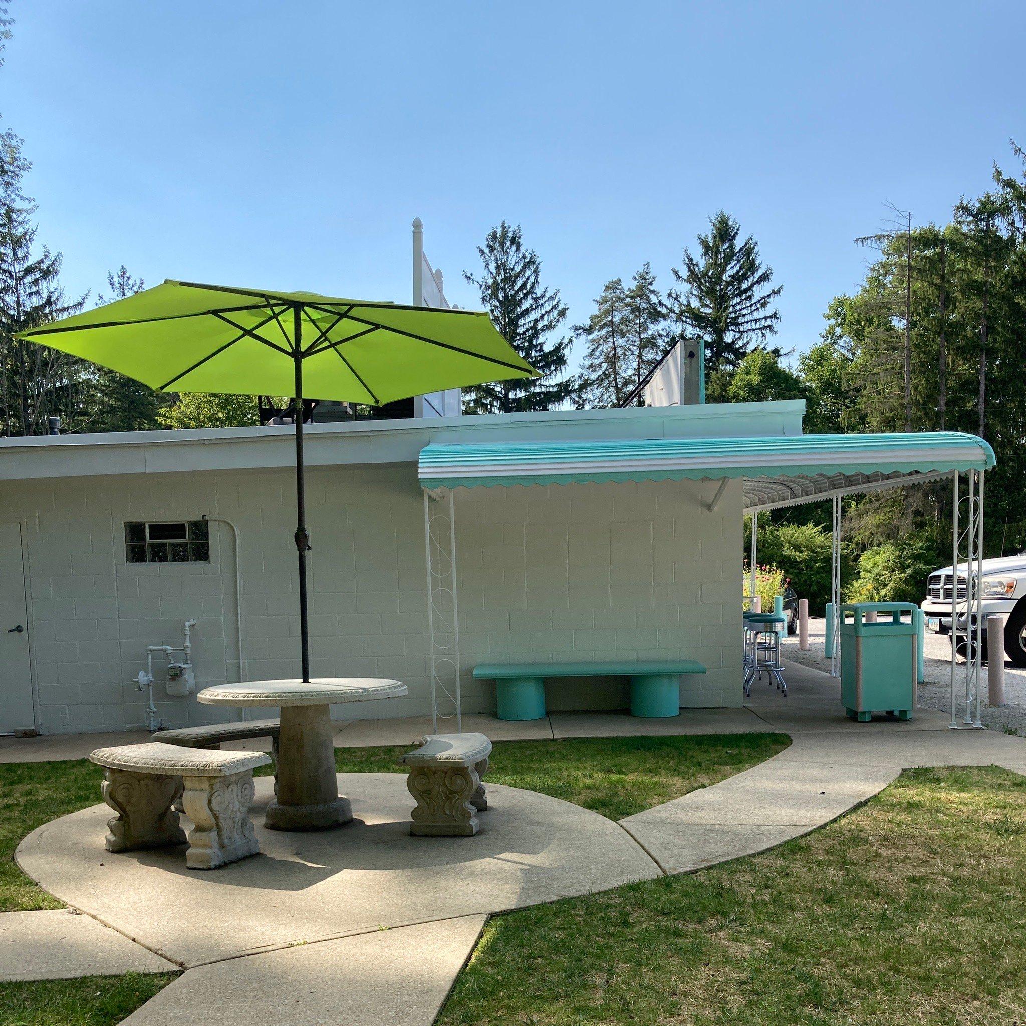 Danny's Ice Cream & Burgers