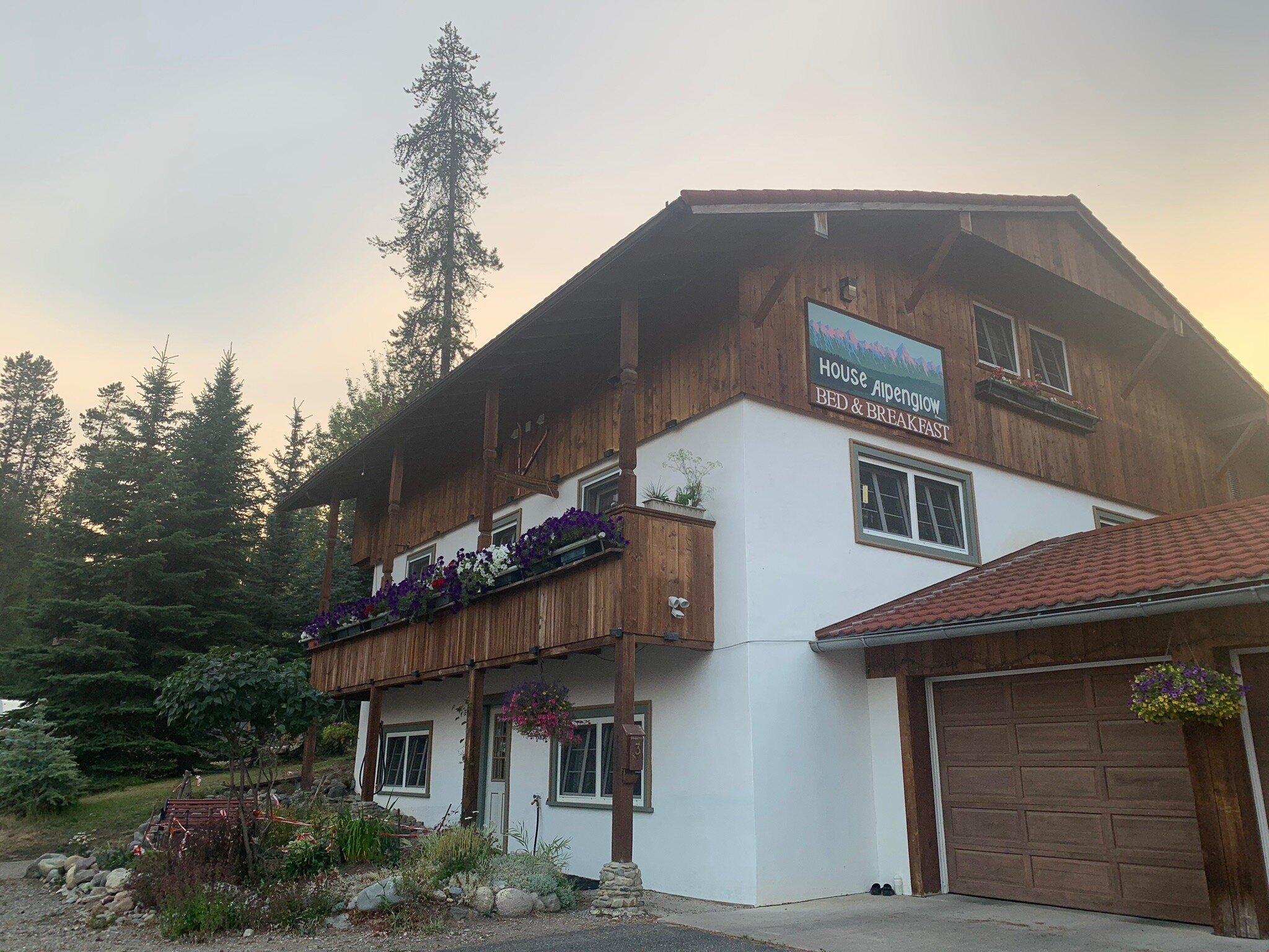 Alpenglow Inn Bed & Breakfast