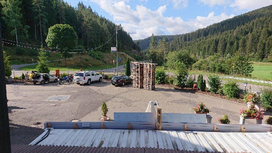 Photo by Christoph W