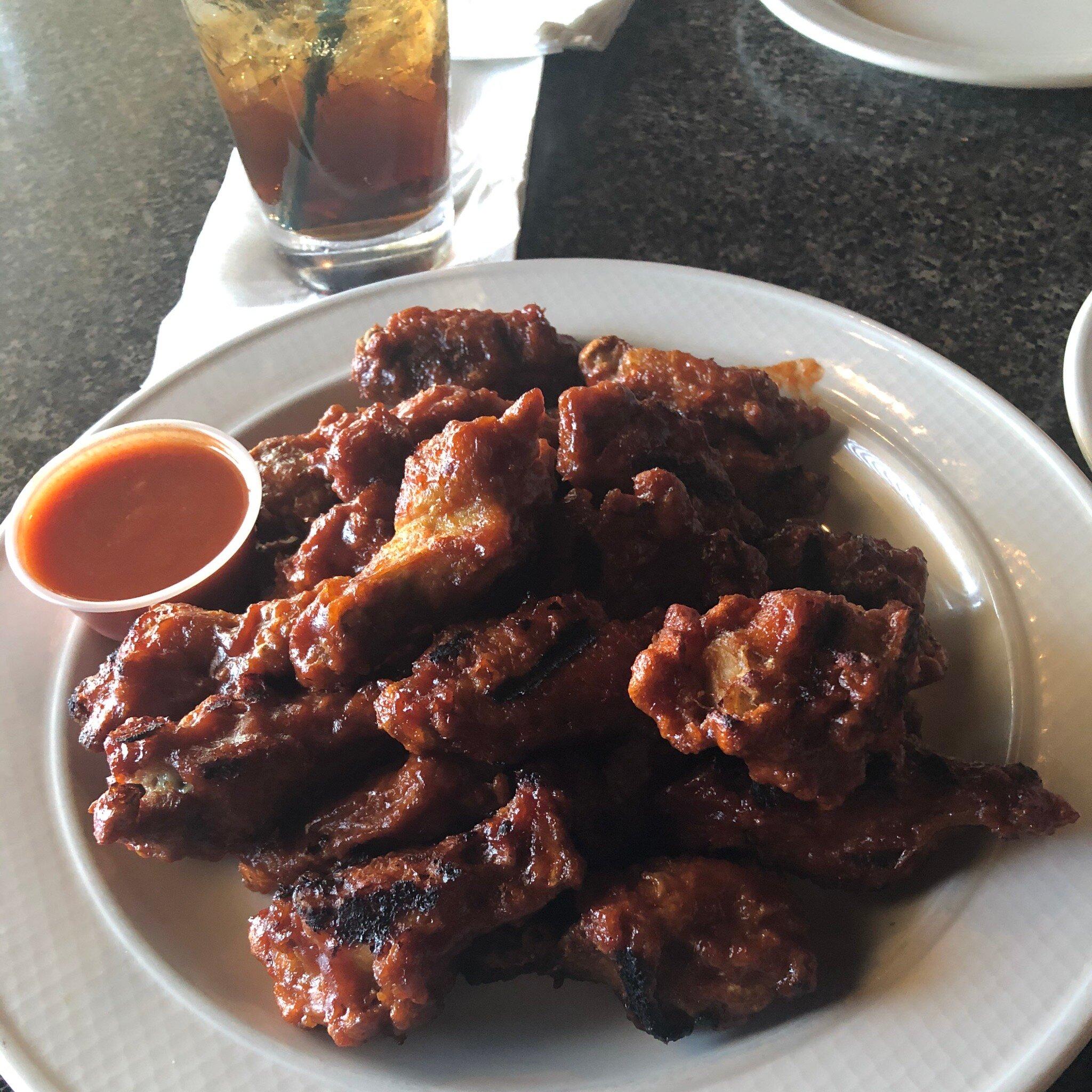 Billy Budds Restaurant & Lounge