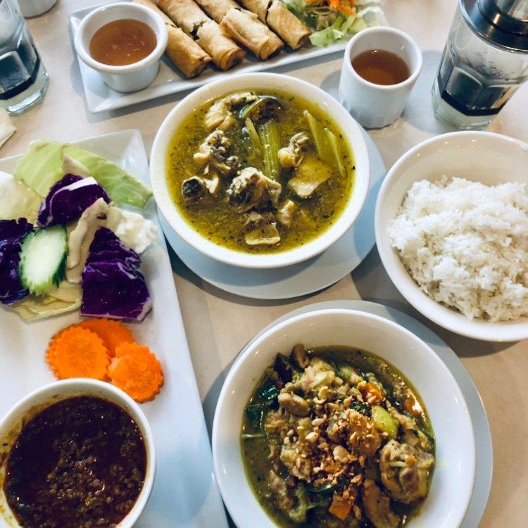 Pho or Kuy Teav Noodle Shack