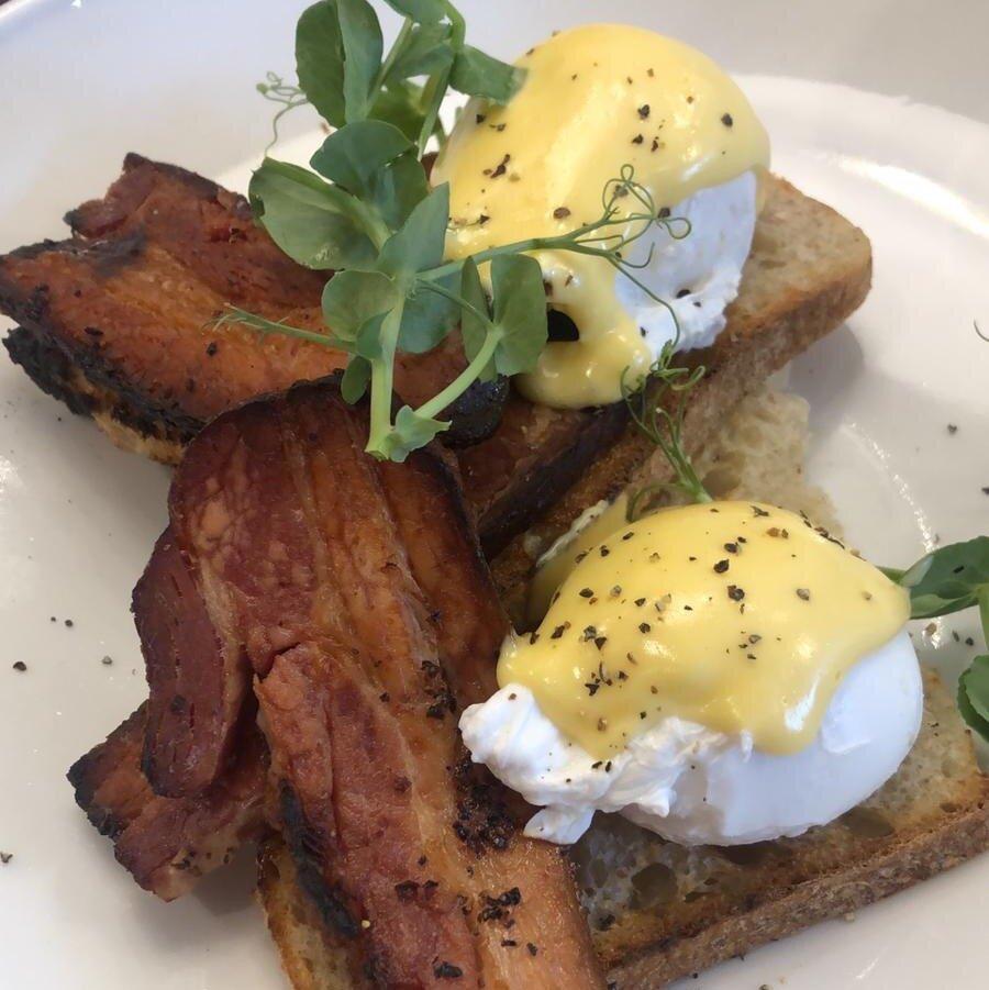 Cafe Benedict