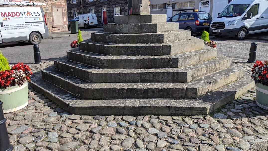 Abernethy Mercat Cross