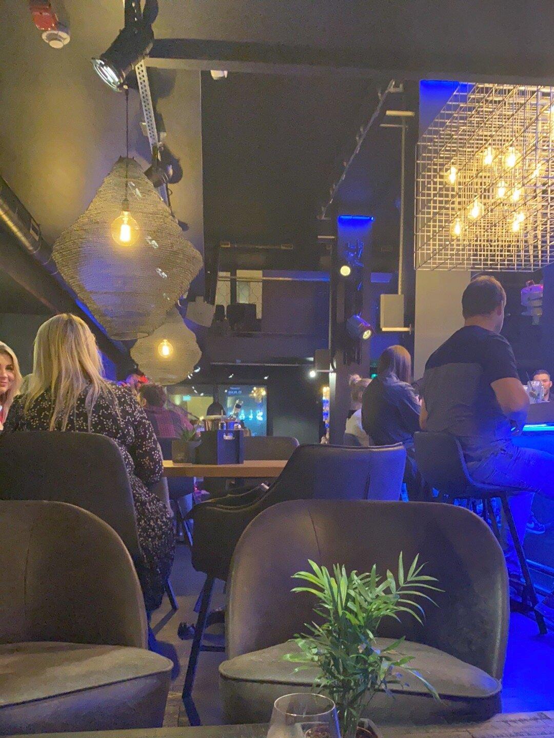 St. Black Rock Cafe Urban Stage