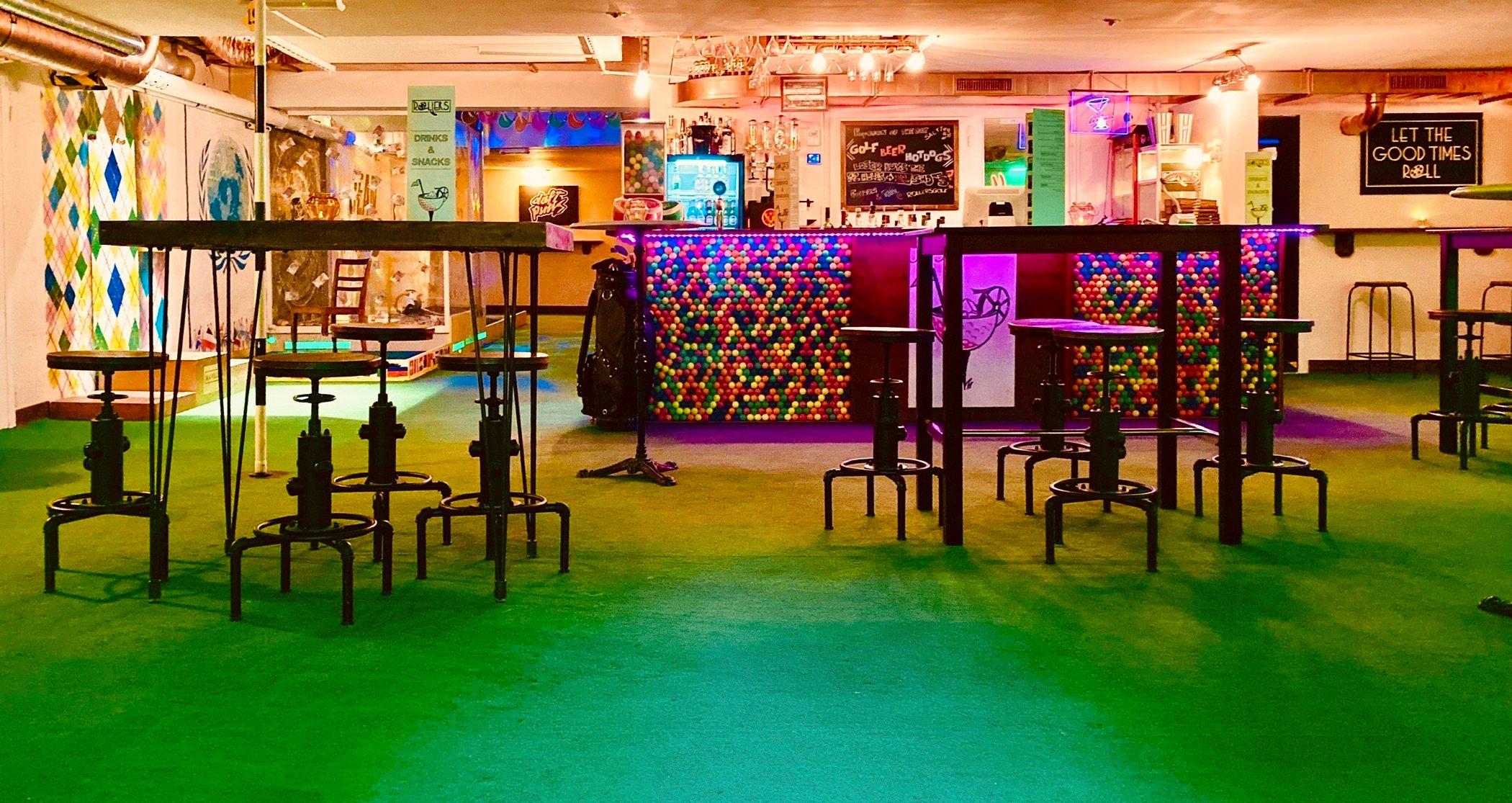 Rollers Mini-Golf Bar