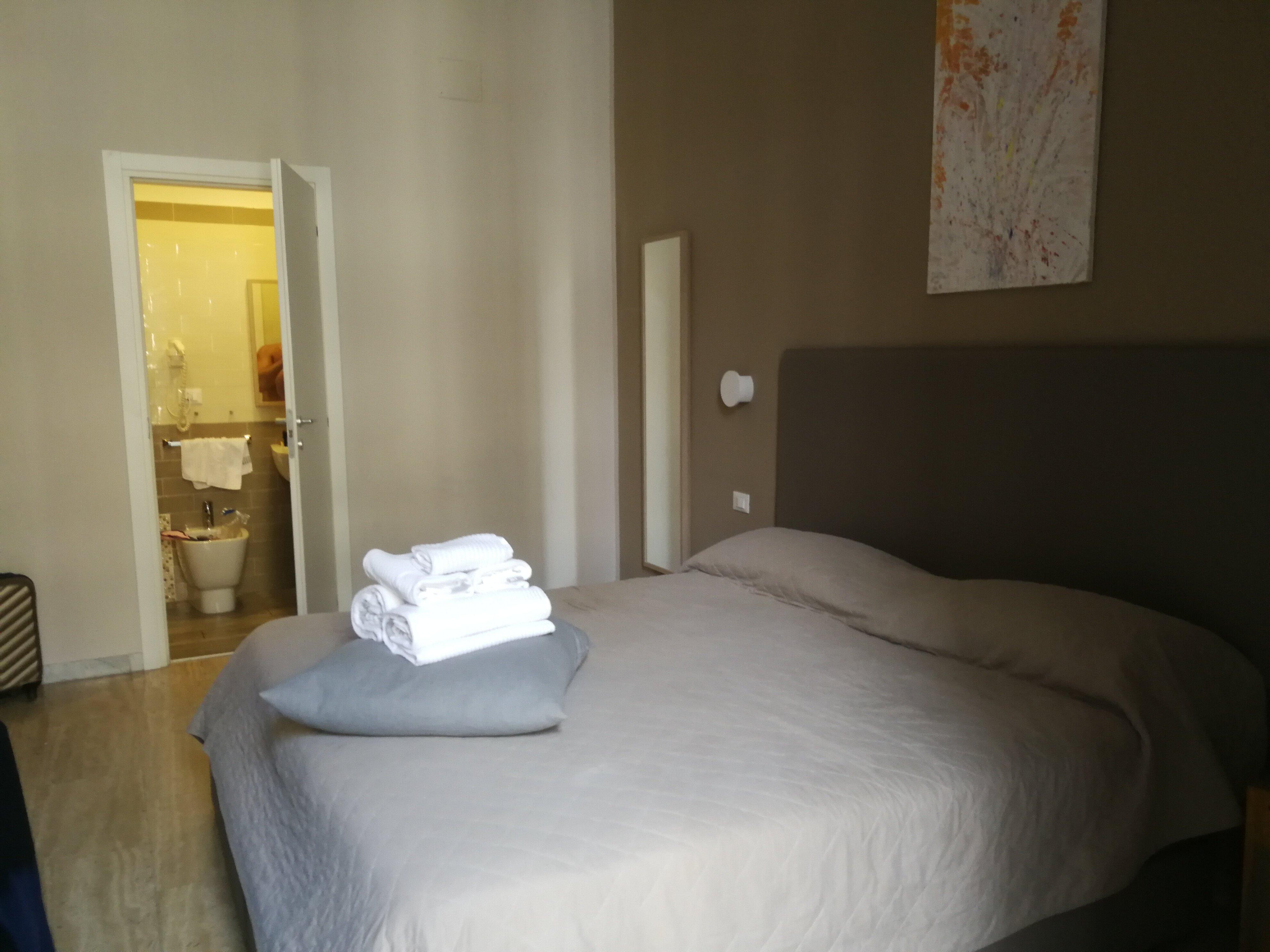 P.C. Boutique H. Loggia