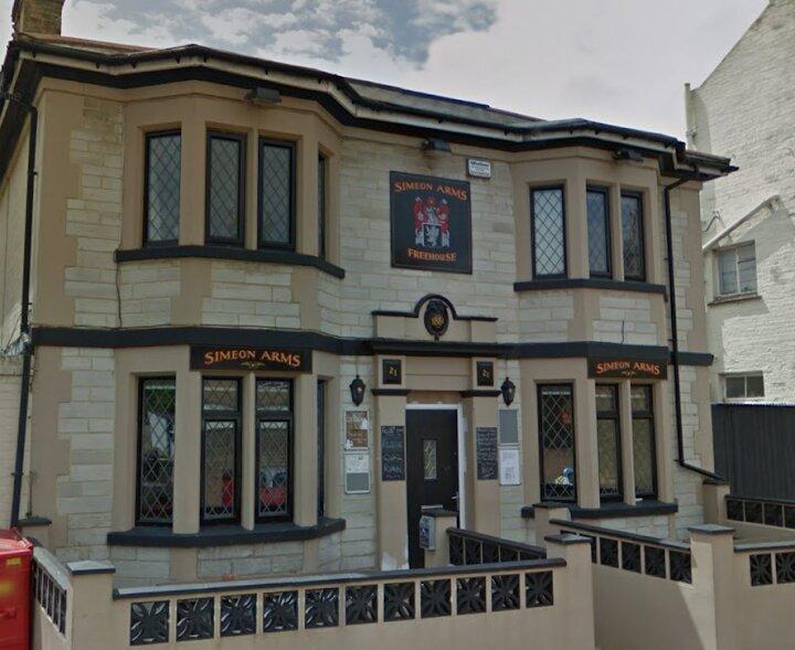 Simeon Arms Entertainment