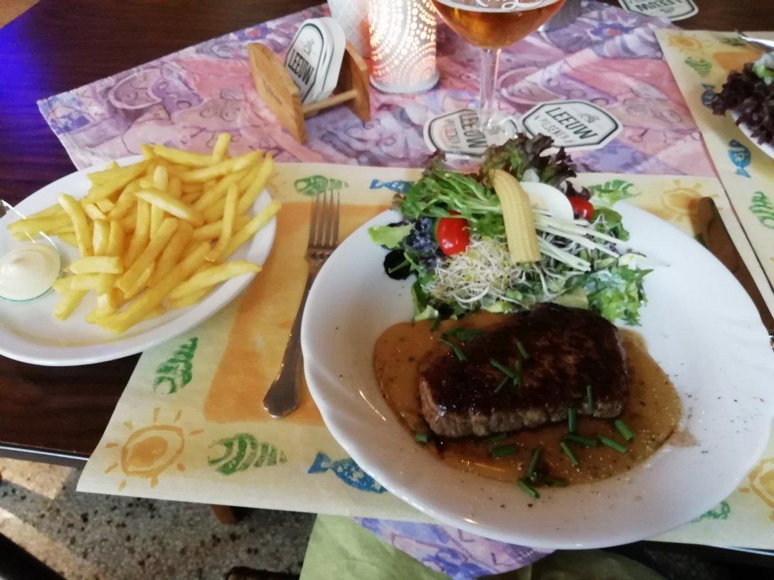 Hotel-Cafe Knoors-Meeks