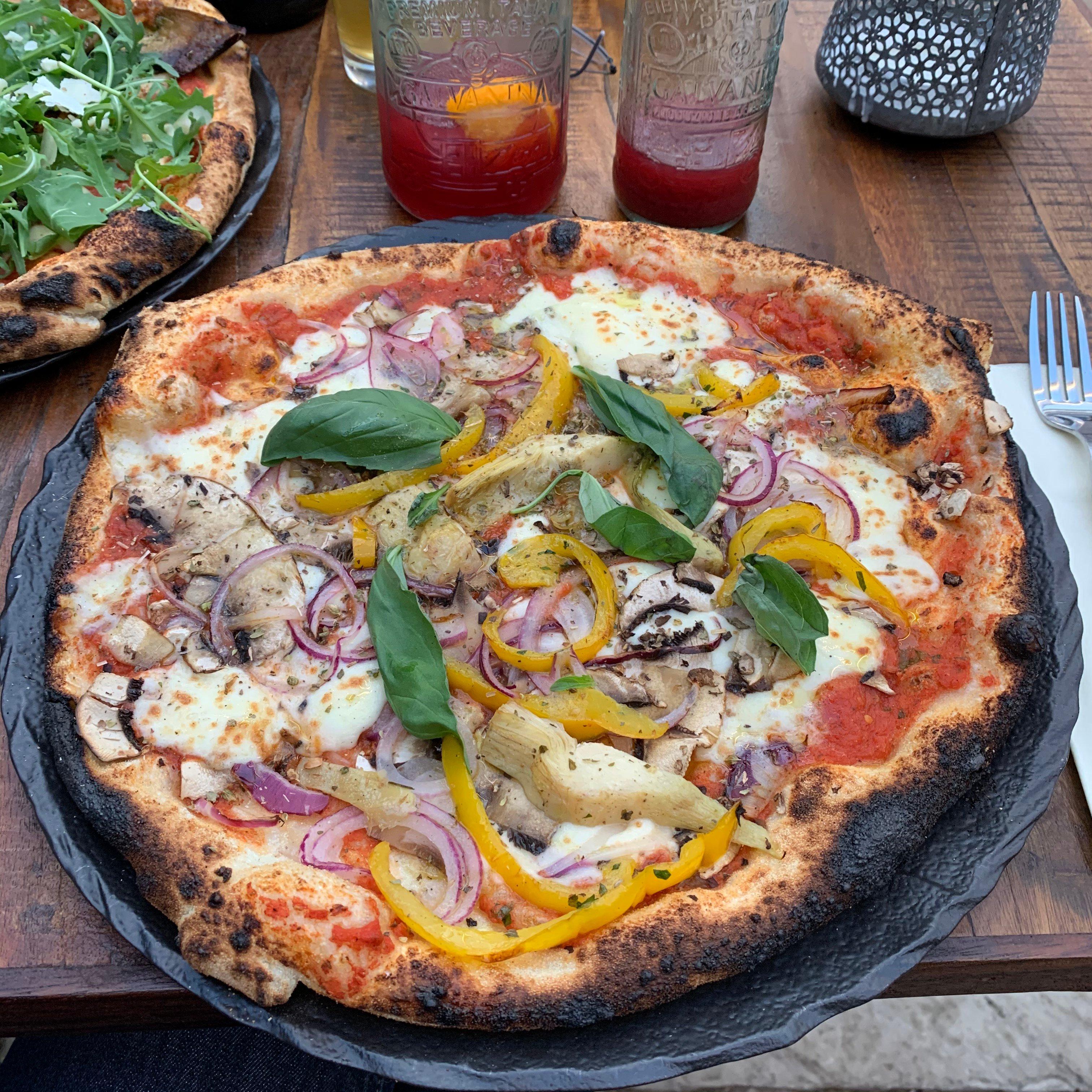 Divina Pizza & Birra