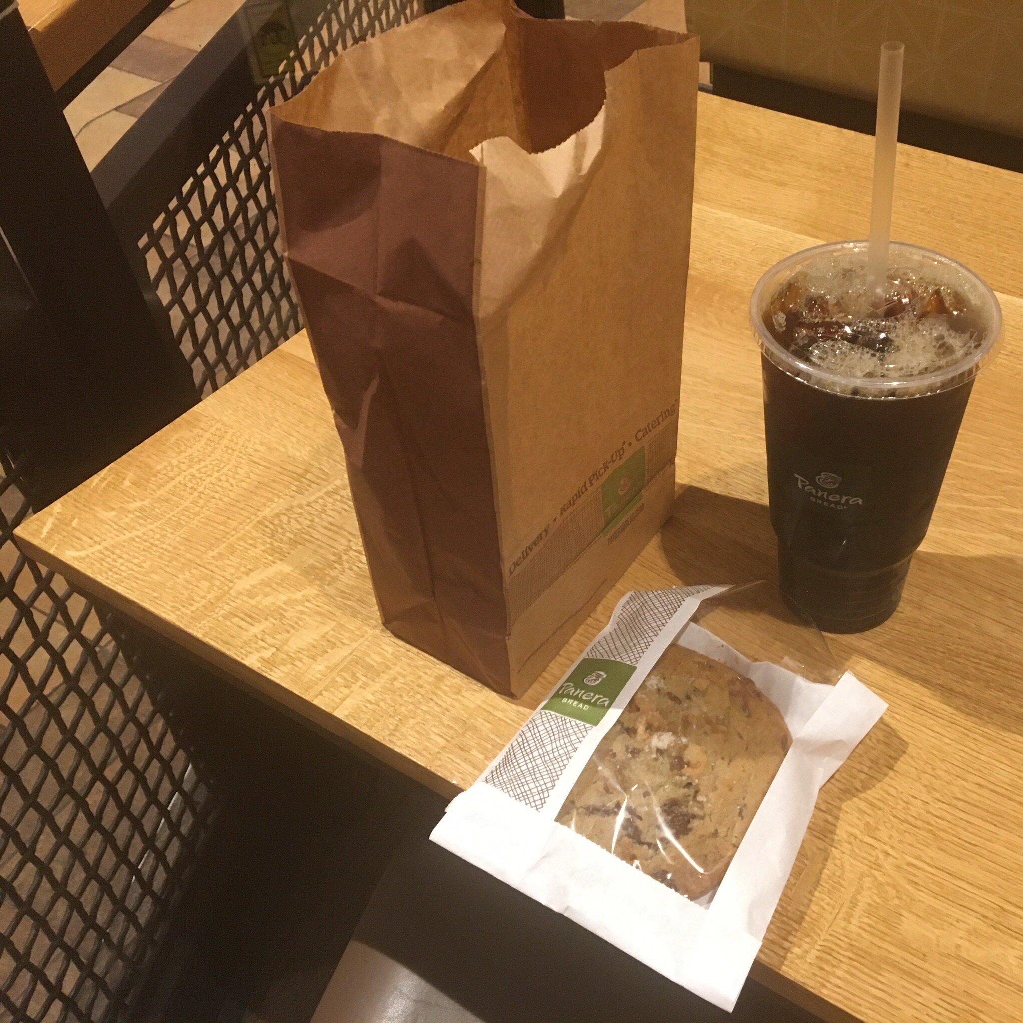 Photo by THINGS2LIVE4