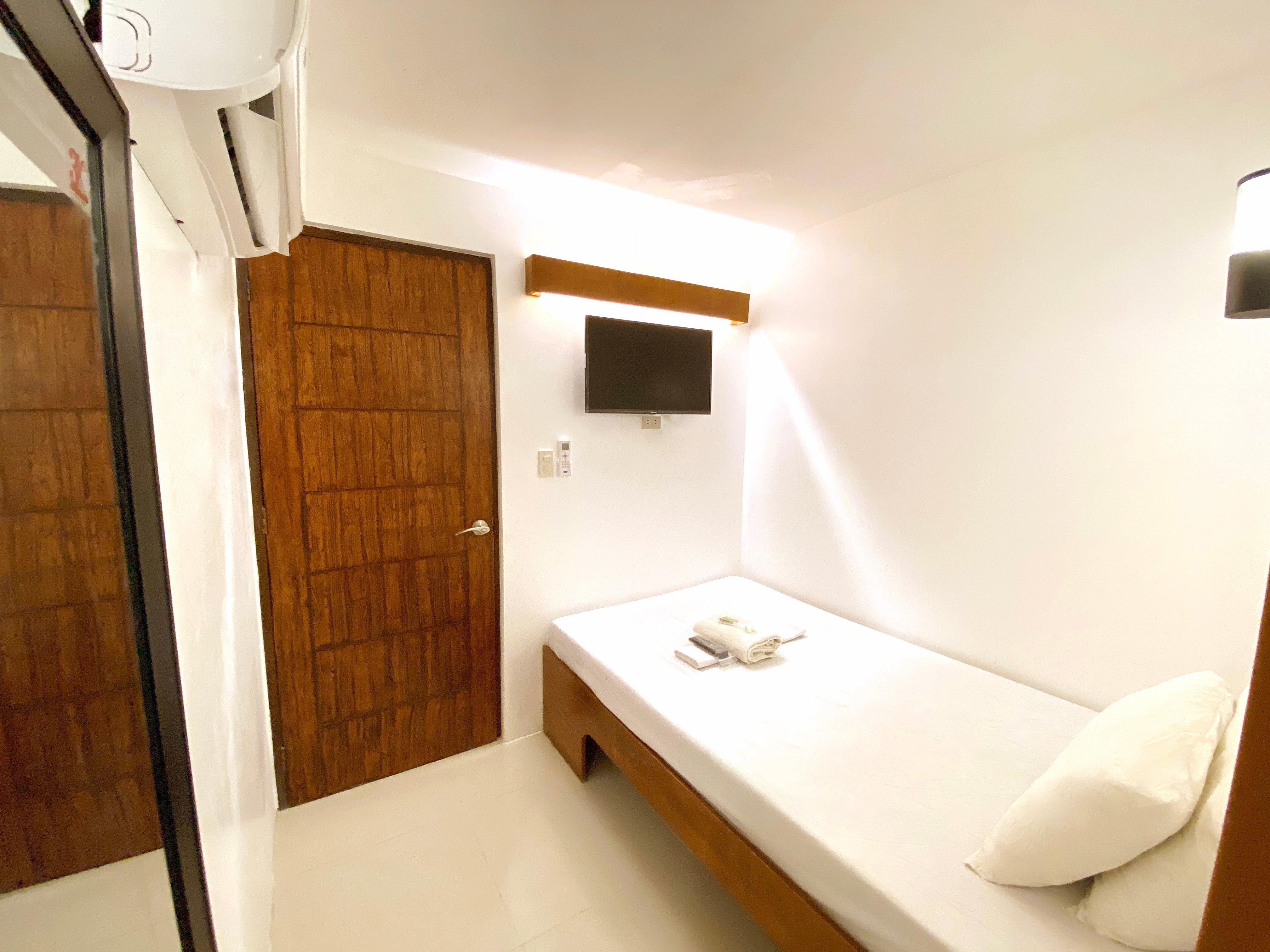 E-Transient Transient House