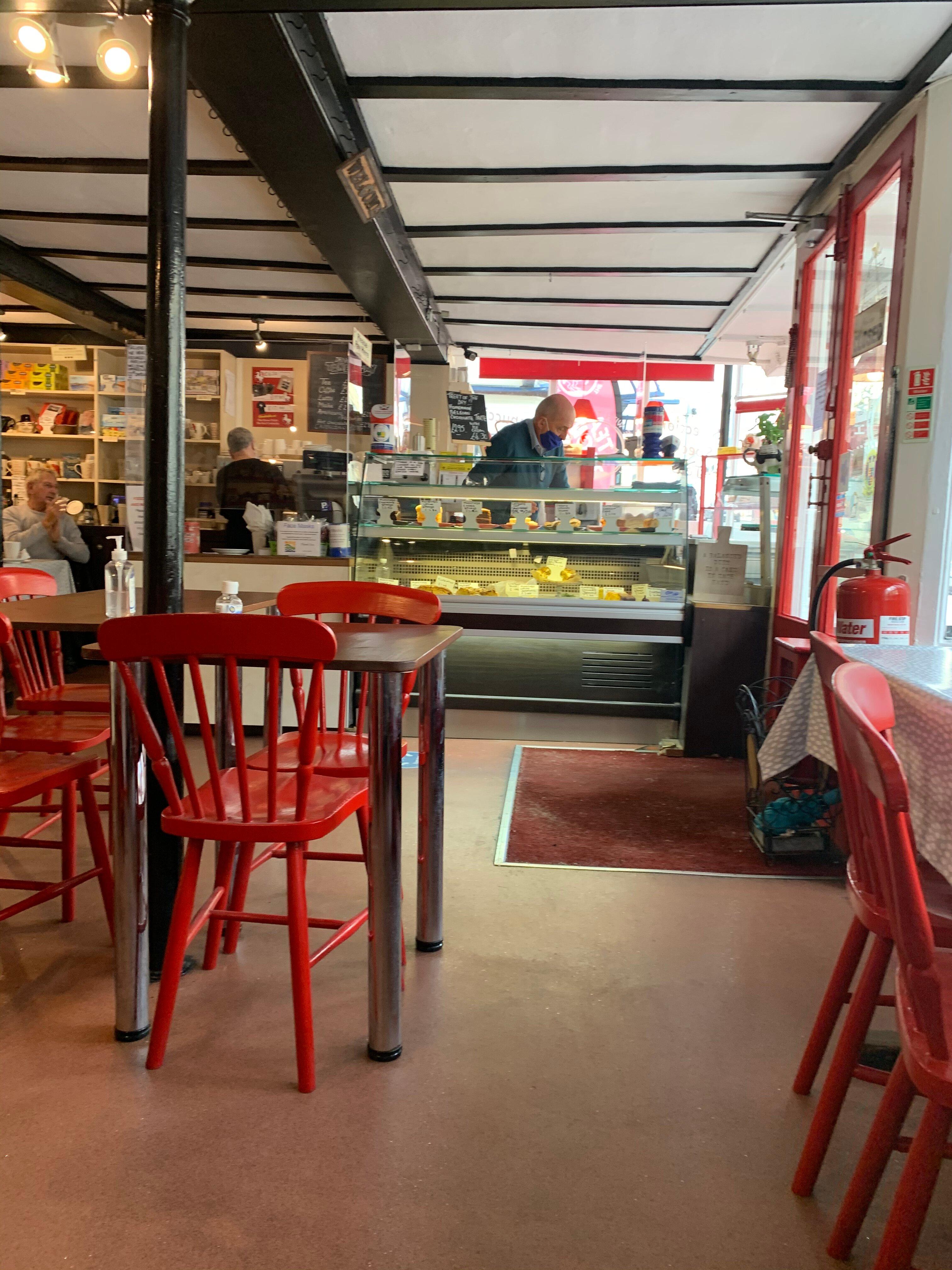 The Horse with the Red Umbrella