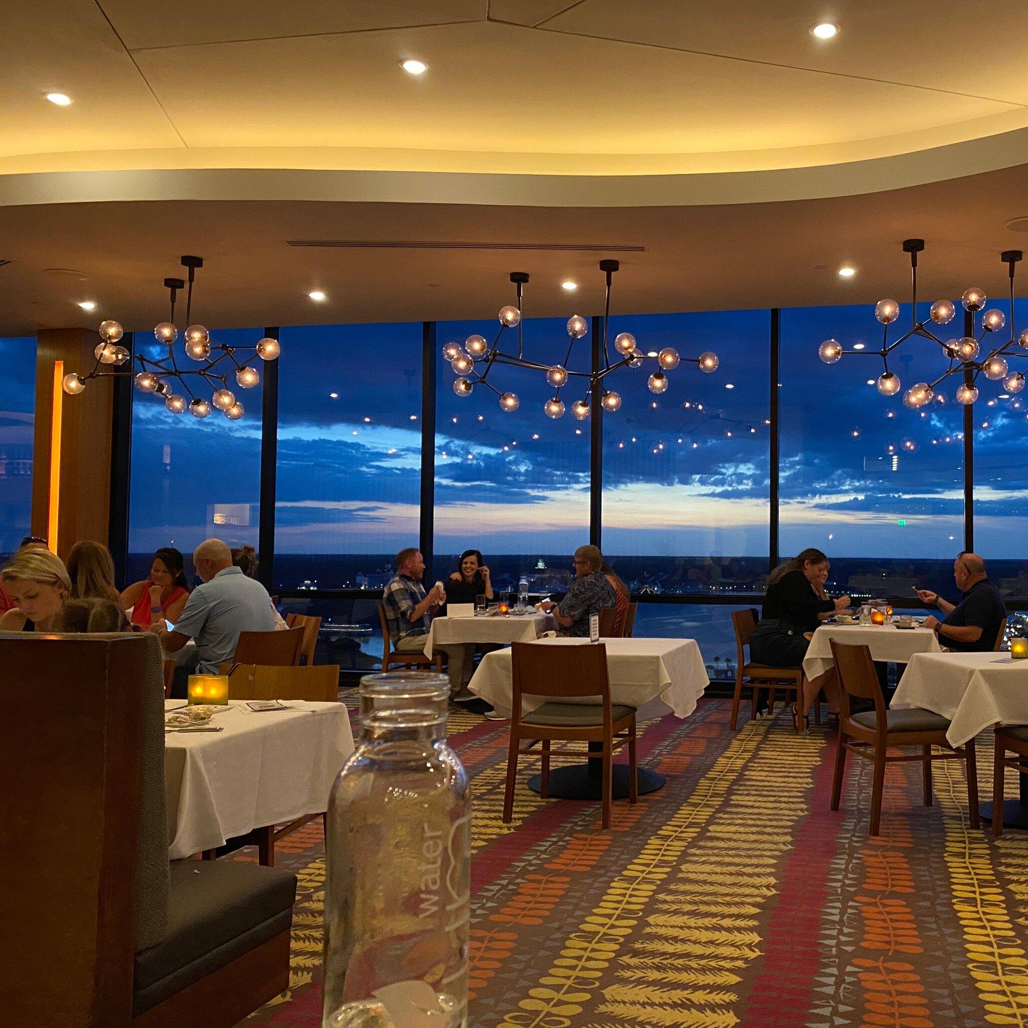 California Cafe Bar & Grill