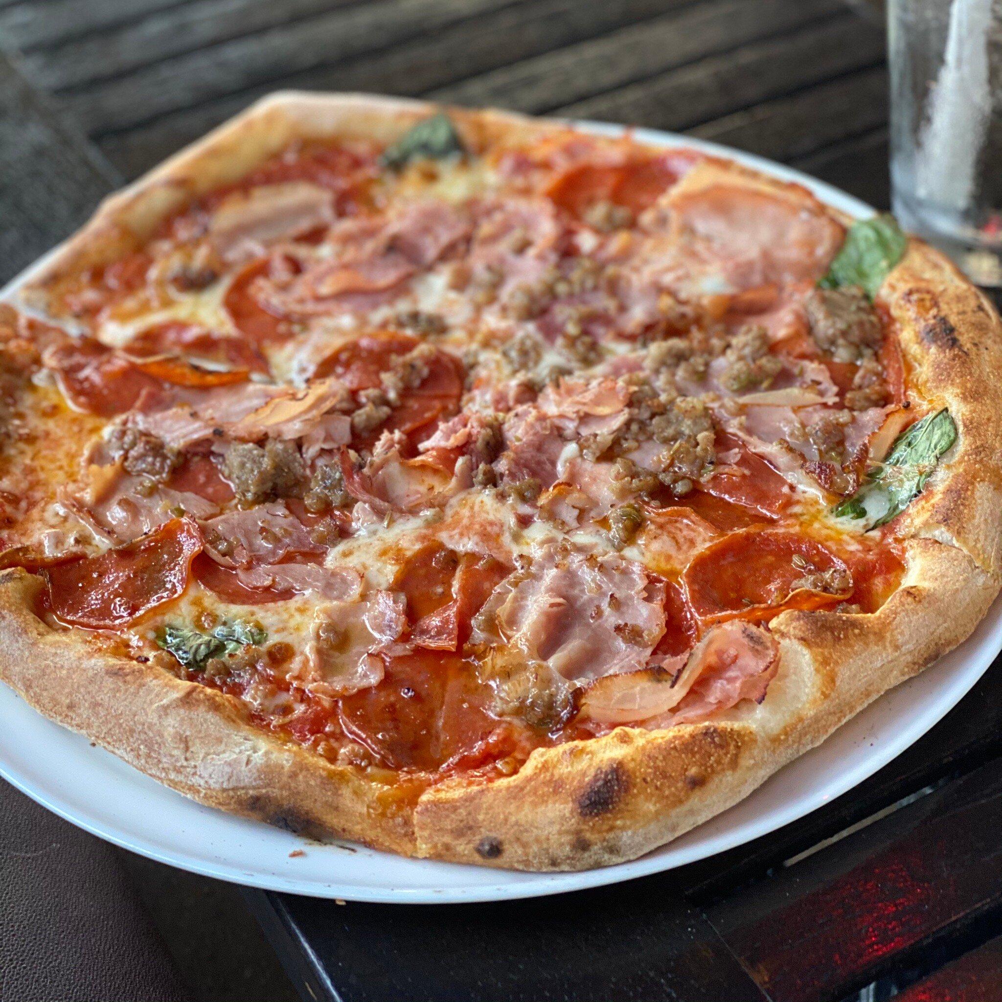 Photo by nicolebondslive