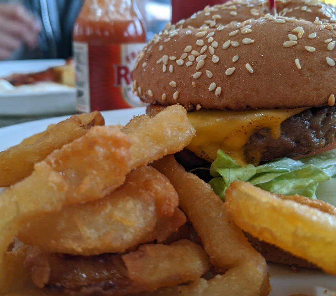 Canadiana Grill By The Lake