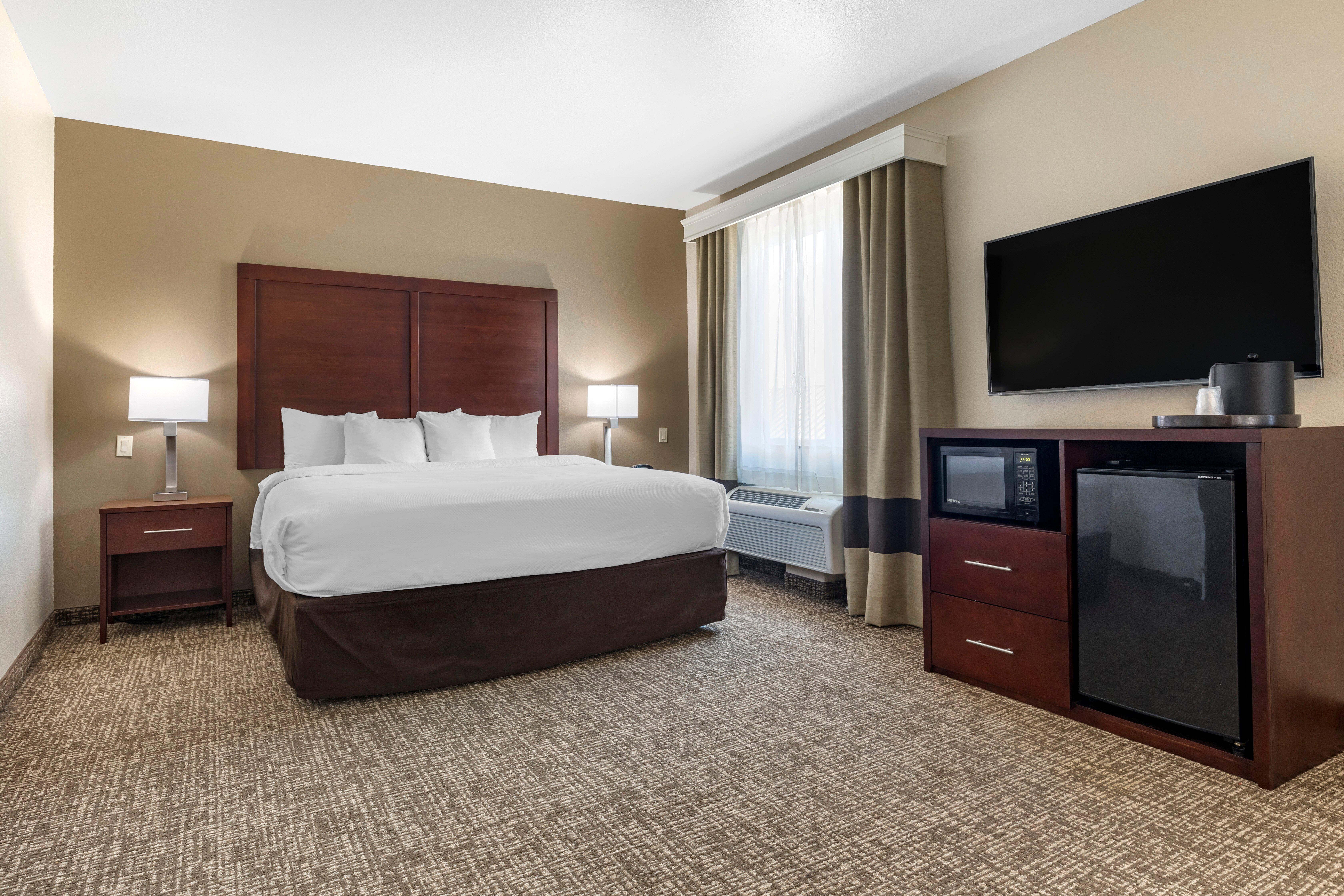 Comfort Inn & Suites Near Lake Lewisville