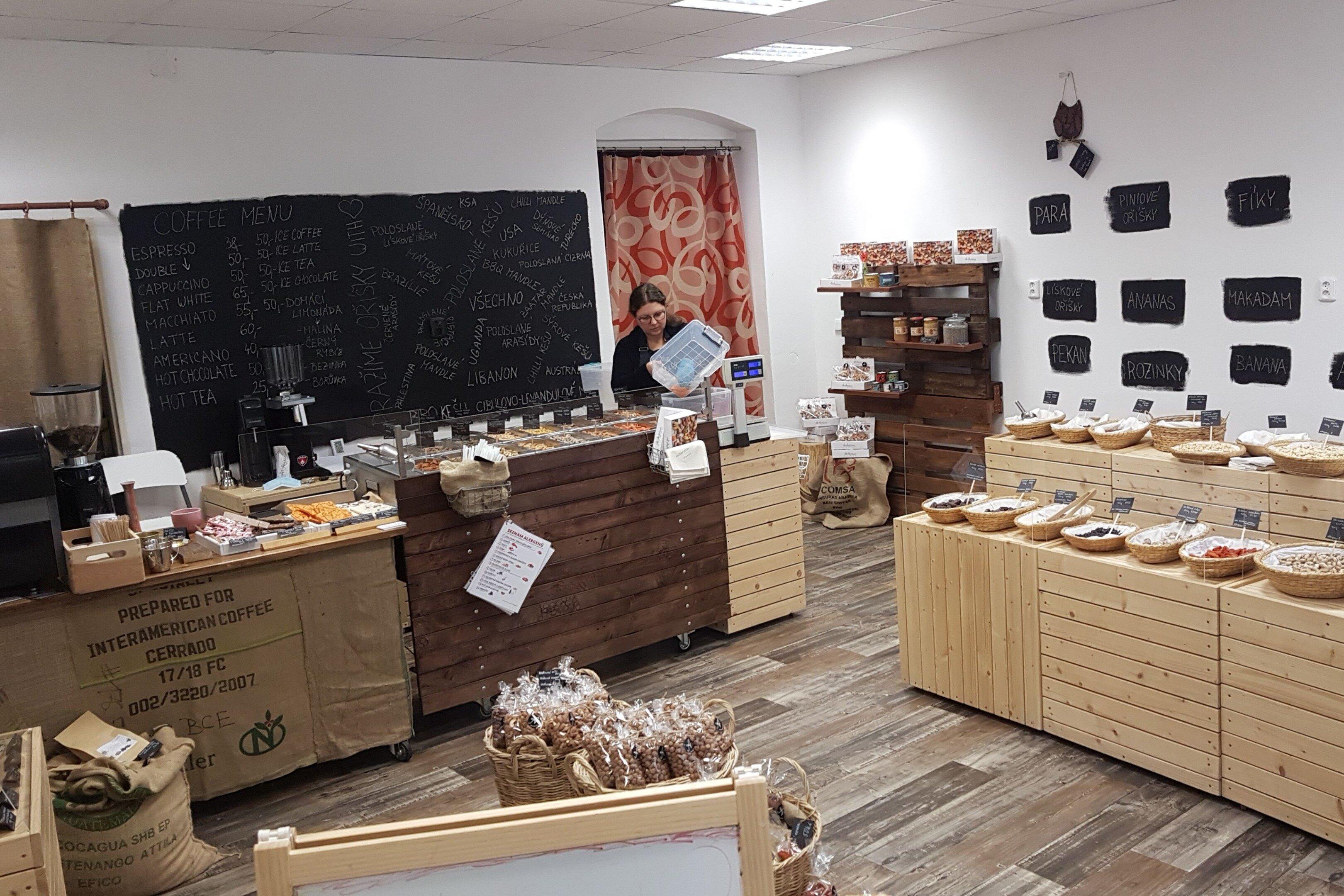 Alandalous nuts coffee dates