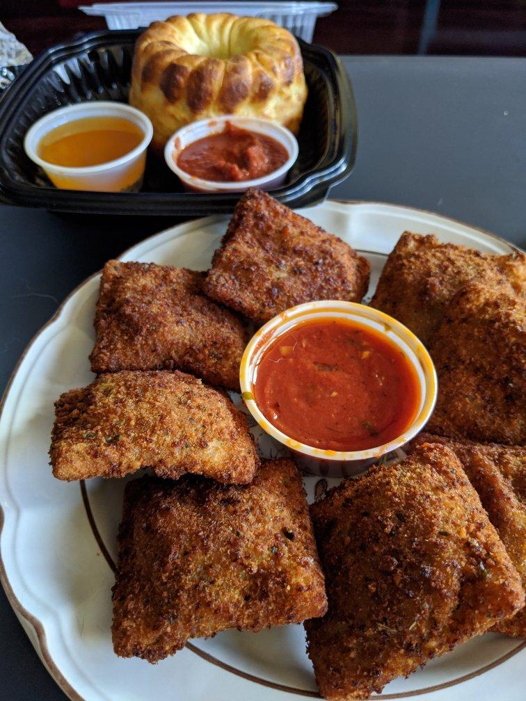 Photo by jimjanjettin