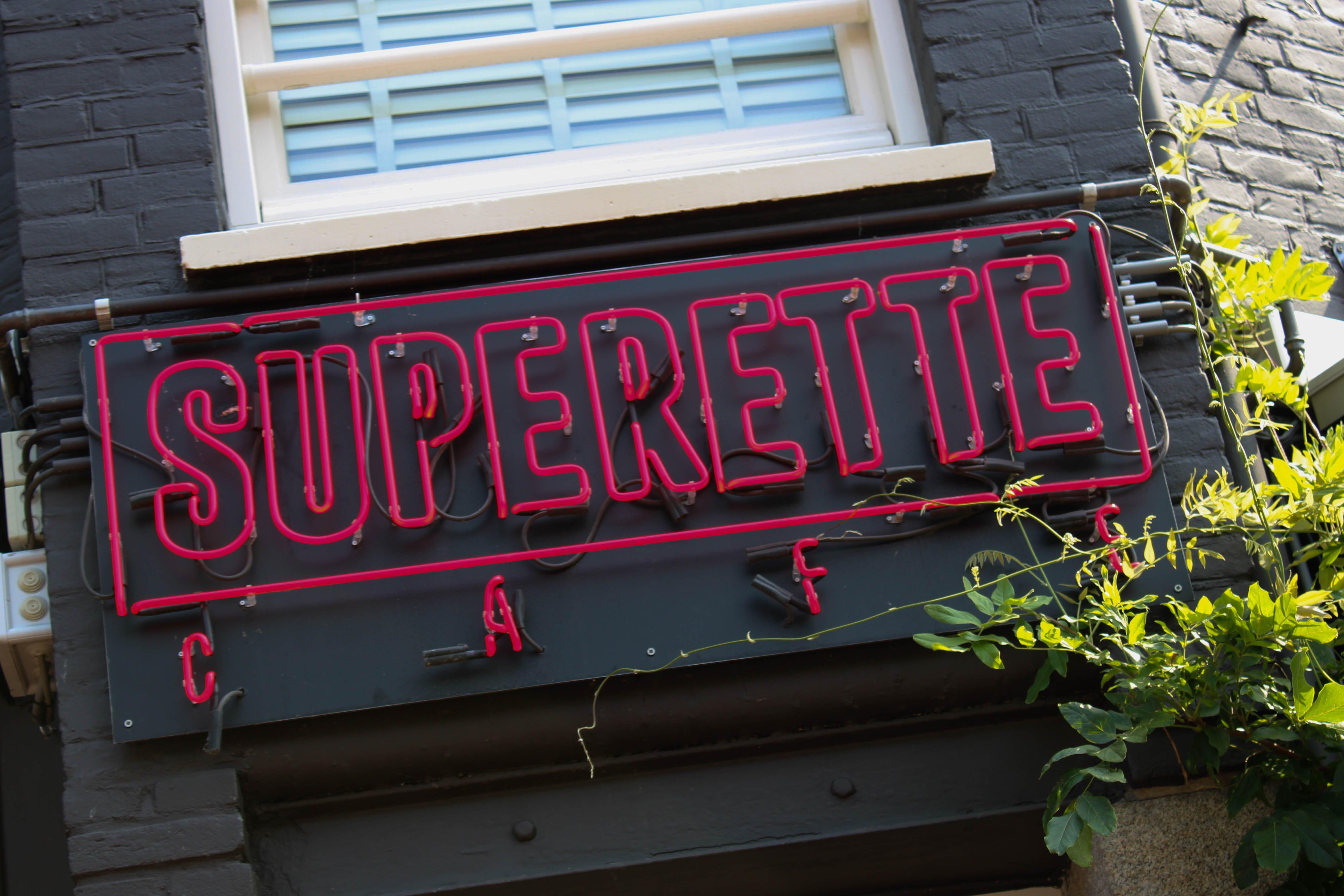 Superette Café